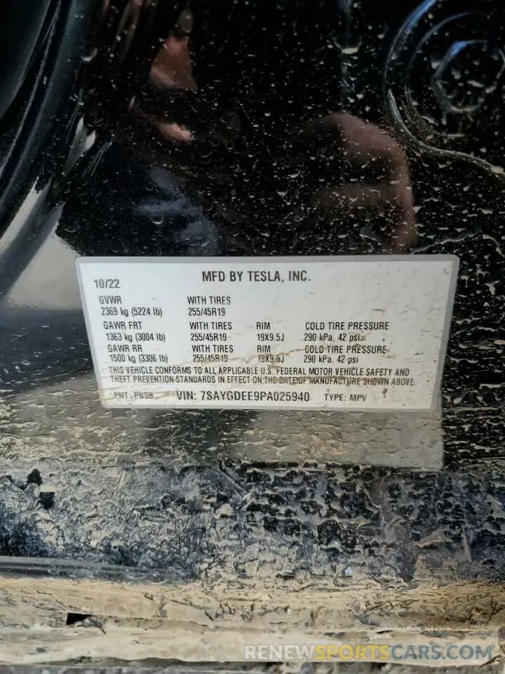 12 Photograph of a damaged car 7SAYGDEE9PA025940 TESLA MODEL Y 2023