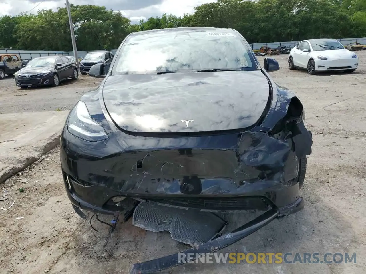 5 Photograph of a damaged car 7SAYGDEE9PA025940 TESLA MODEL Y 2023