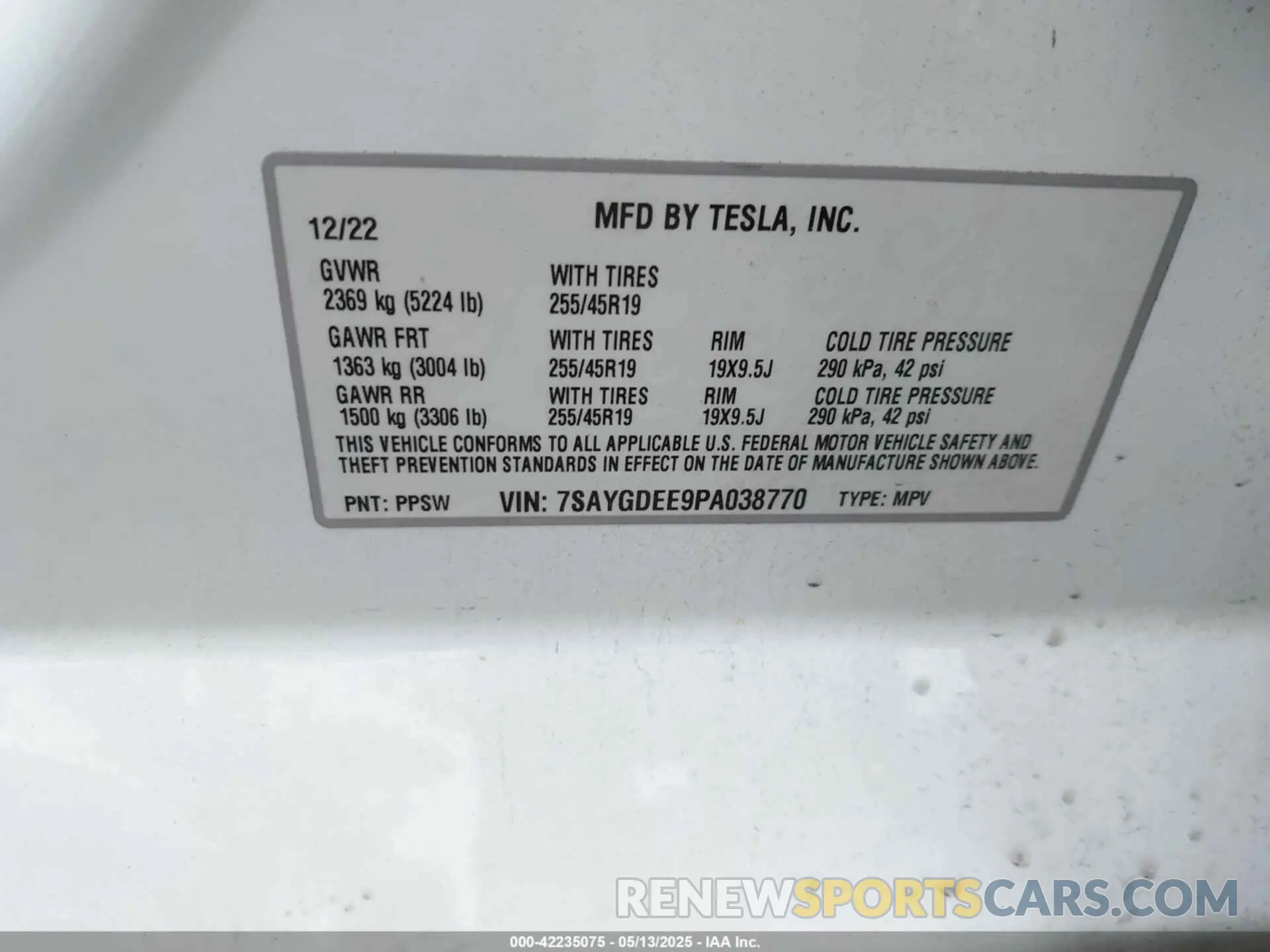 9 Photograph of a damaged car 7SAYGDEE9PA038770 TESLA MODEL Y 2023
