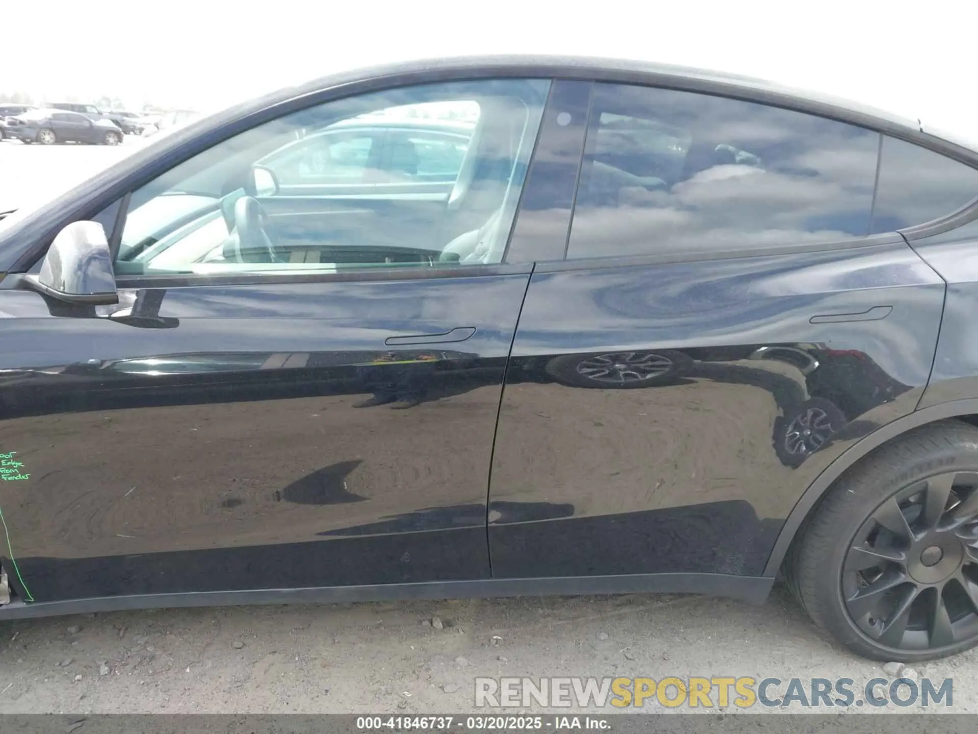 14 Photograph of a damaged car 7SAYGDEE9PA051535 TESLA MODEL Y 2023