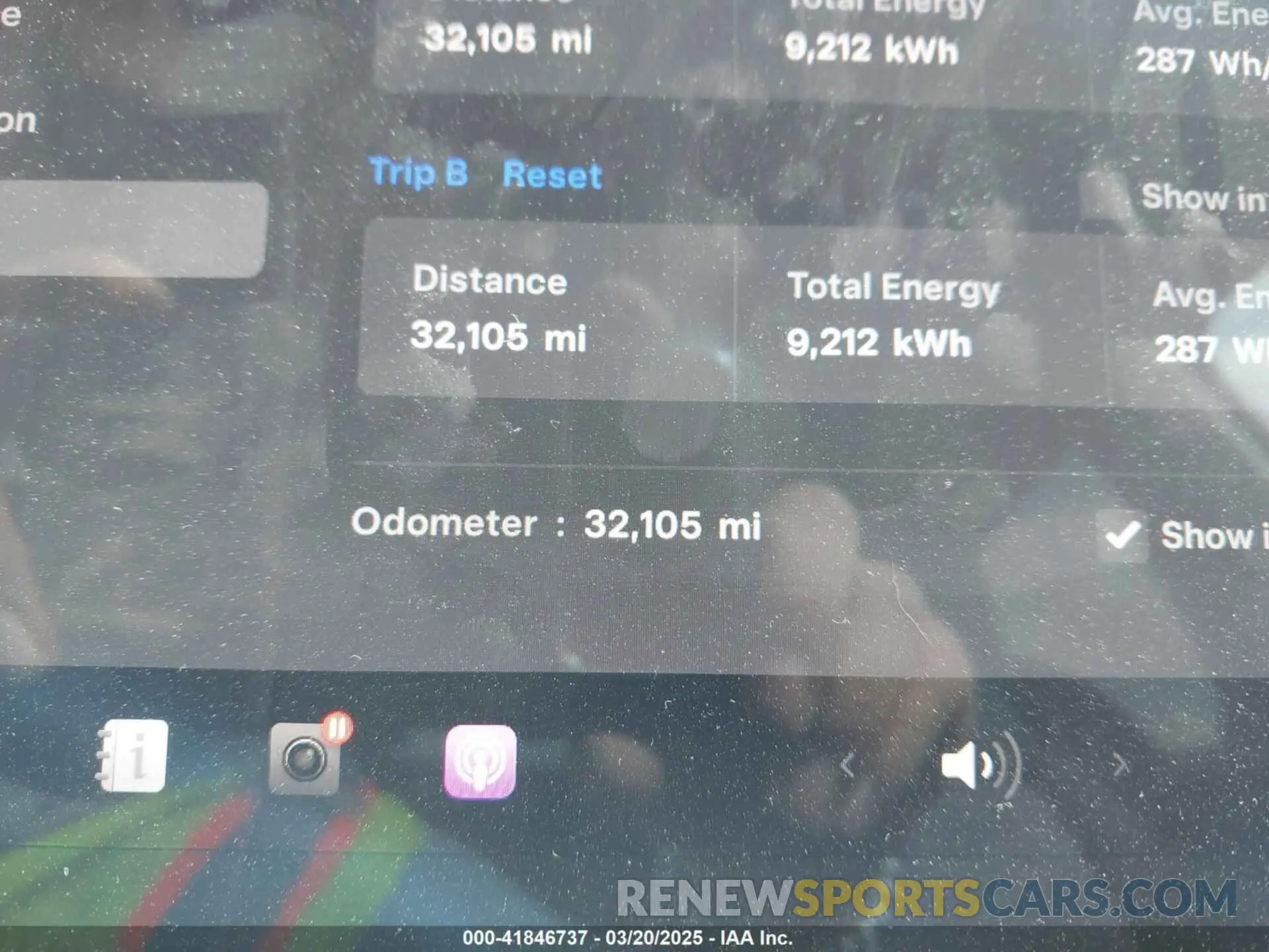 15 Photograph of a damaged car 7SAYGDEE9PA051535 TESLA MODEL Y 2023