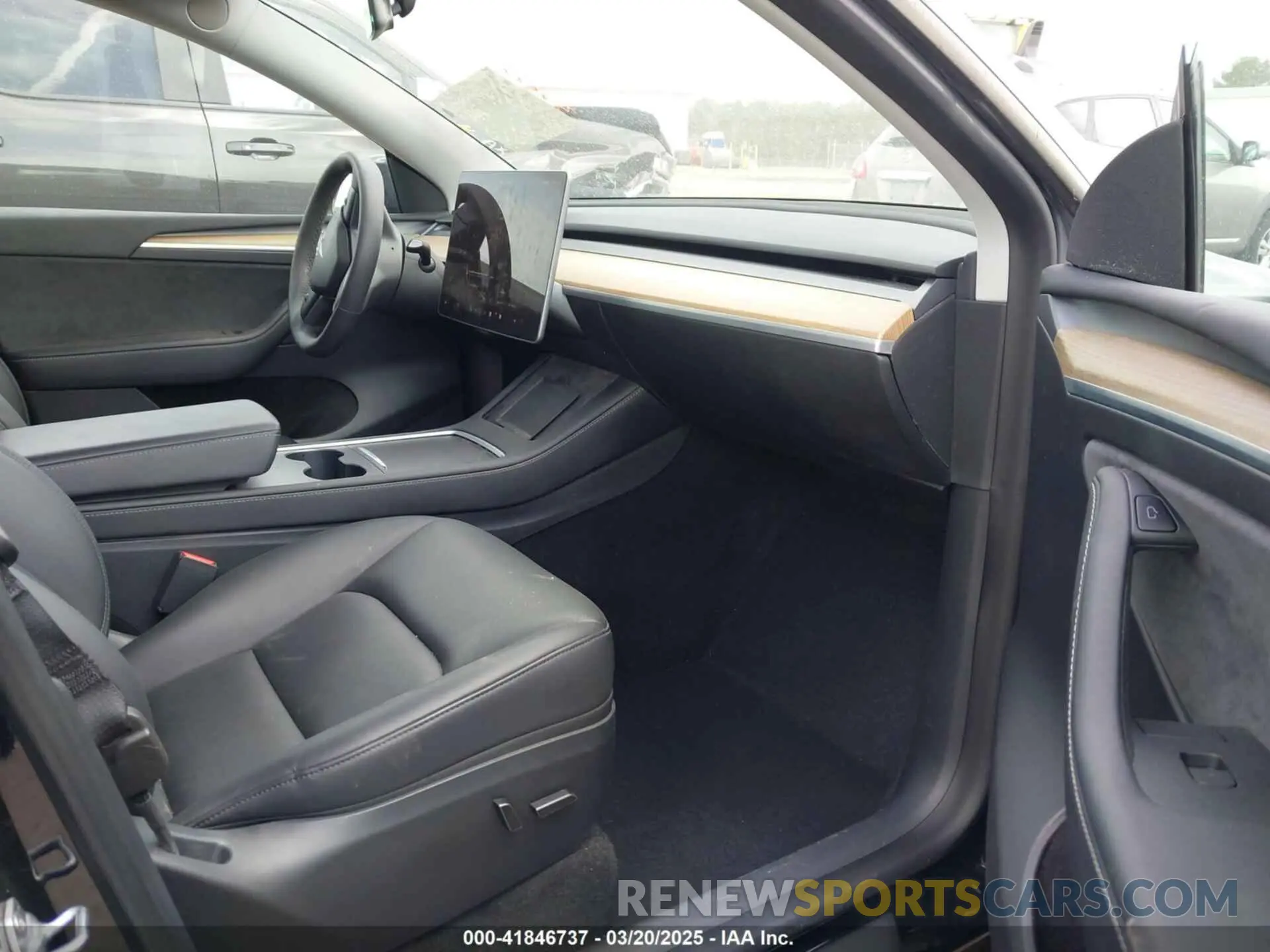 5 Photograph of a damaged car 7SAYGDEE9PA051535 TESLA MODEL Y 2023