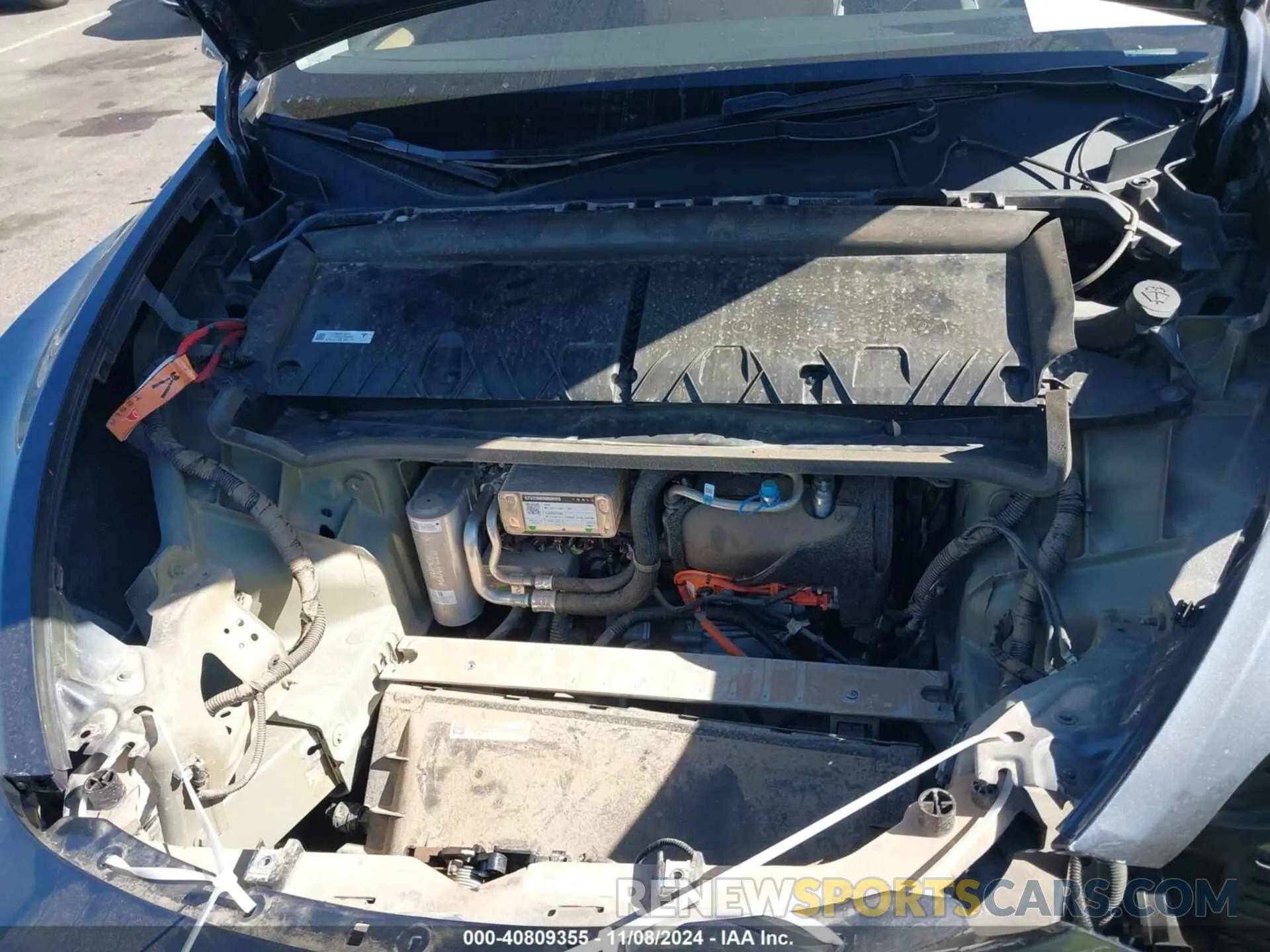 10 Photograph of a damaged car 7SAYGDEE9PA055942 TESLA MODEL Y 2023