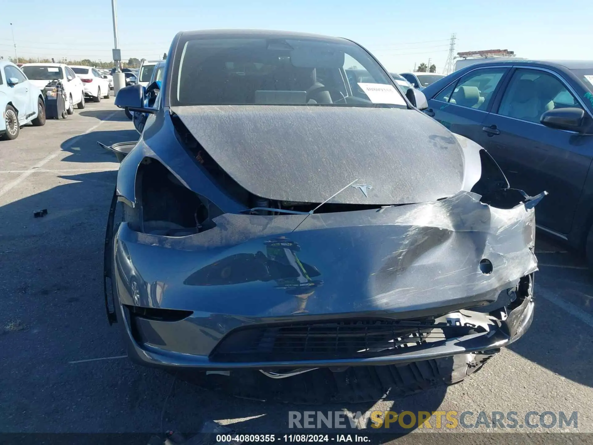 12 Photograph of a damaged car 7SAYGDEE9PA055942 TESLA MODEL Y 2023
