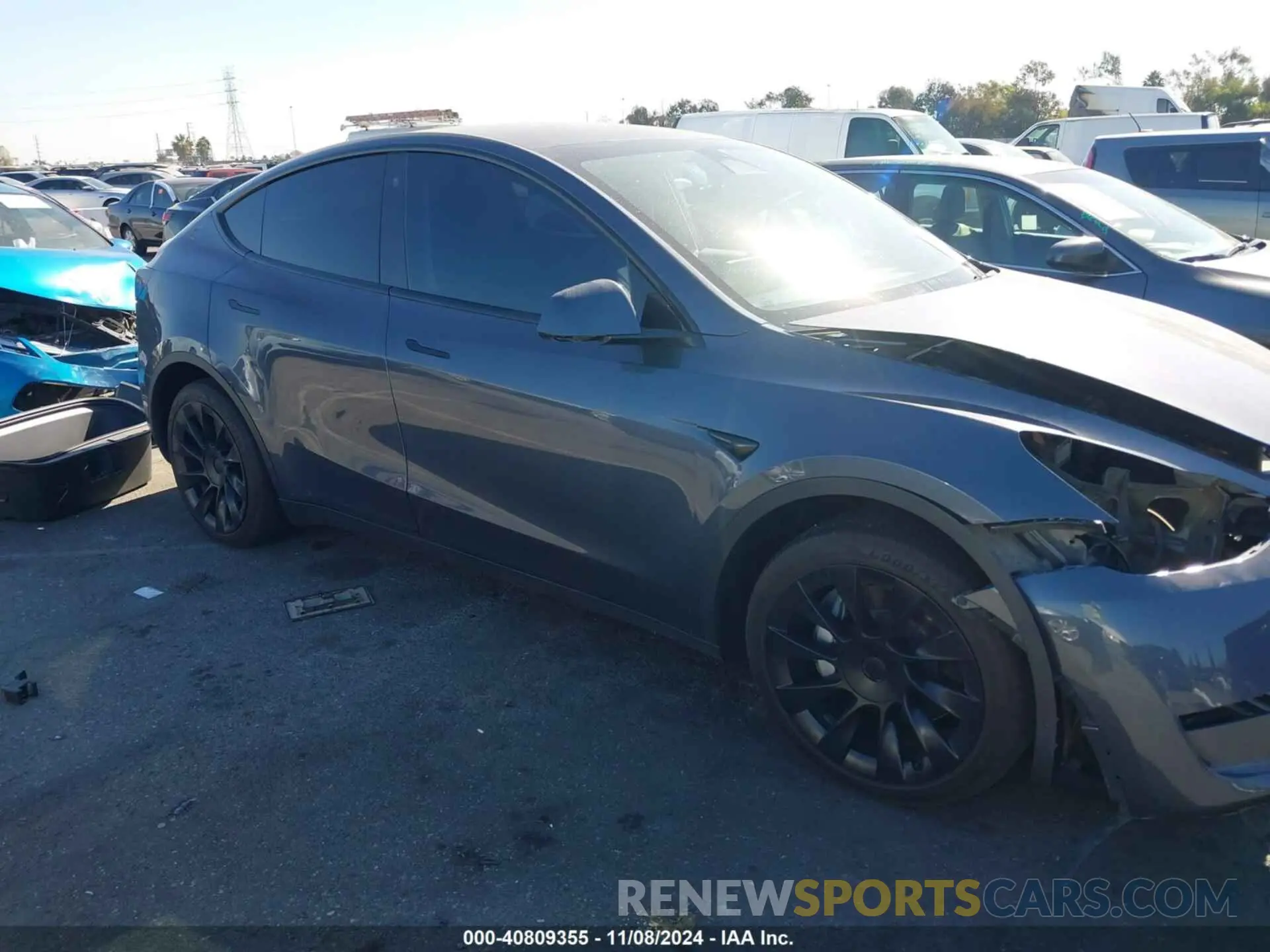 13 Photograph of a damaged car 7SAYGDEE9PA055942 TESLA MODEL Y 2023