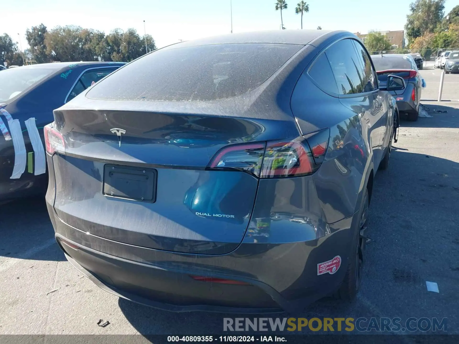 16 Photograph of a damaged car 7SAYGDEE9PA055942 TESLA MODEL Y 2023
