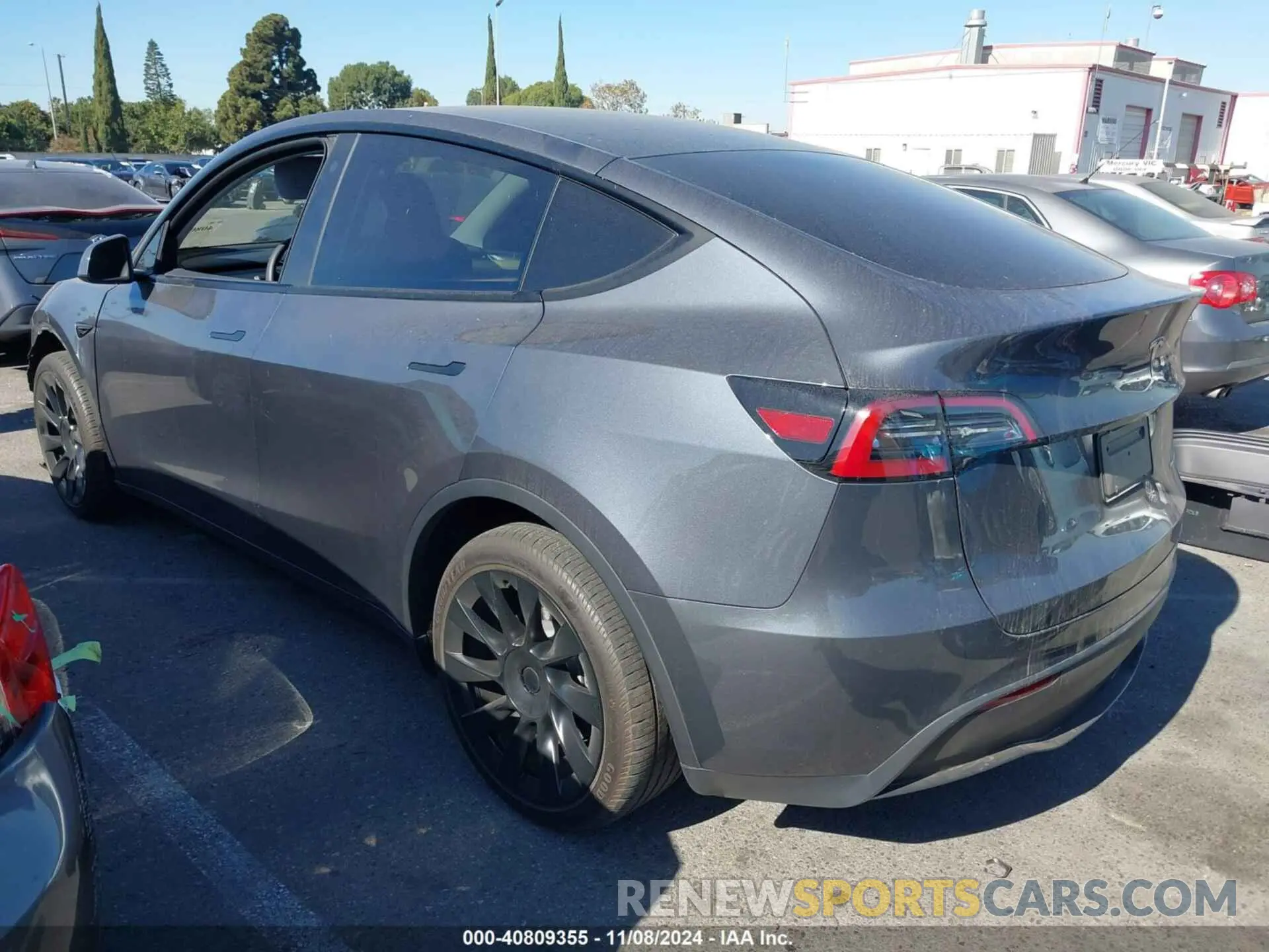 3 Photograph of a damaged car 7SAYGDEE9PA055942 TESLA MODEL Y 2023