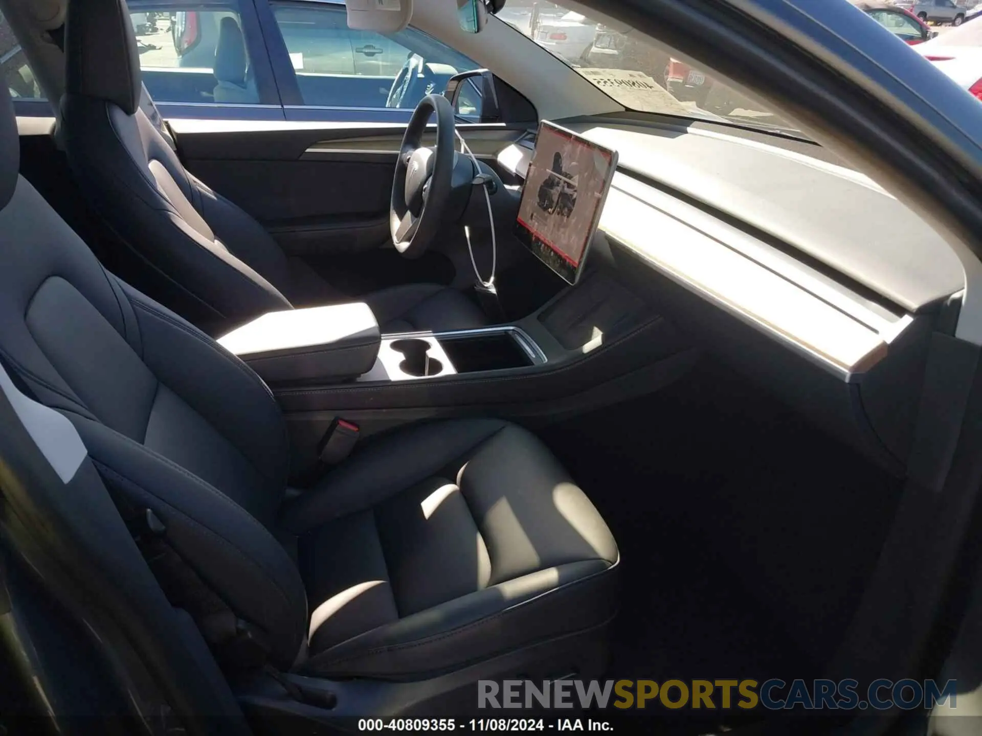 5 Photograph of a damaged car 7SAYGDEE9PA055942 TESLA MODEL Y 2023