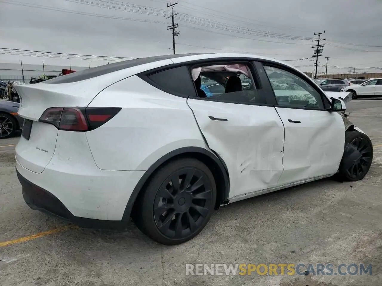 3 Photograph of a damaged car 7SAYGDEE9PA070232 TESLA MODEL Y 2023