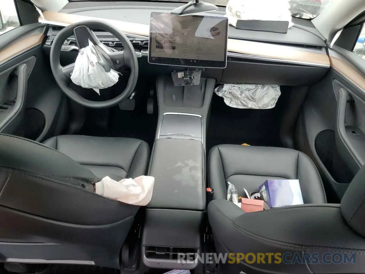 8 Photograph of a damaged car 7SAYGDEE9PA070232 TESLA MODEL Y 2023