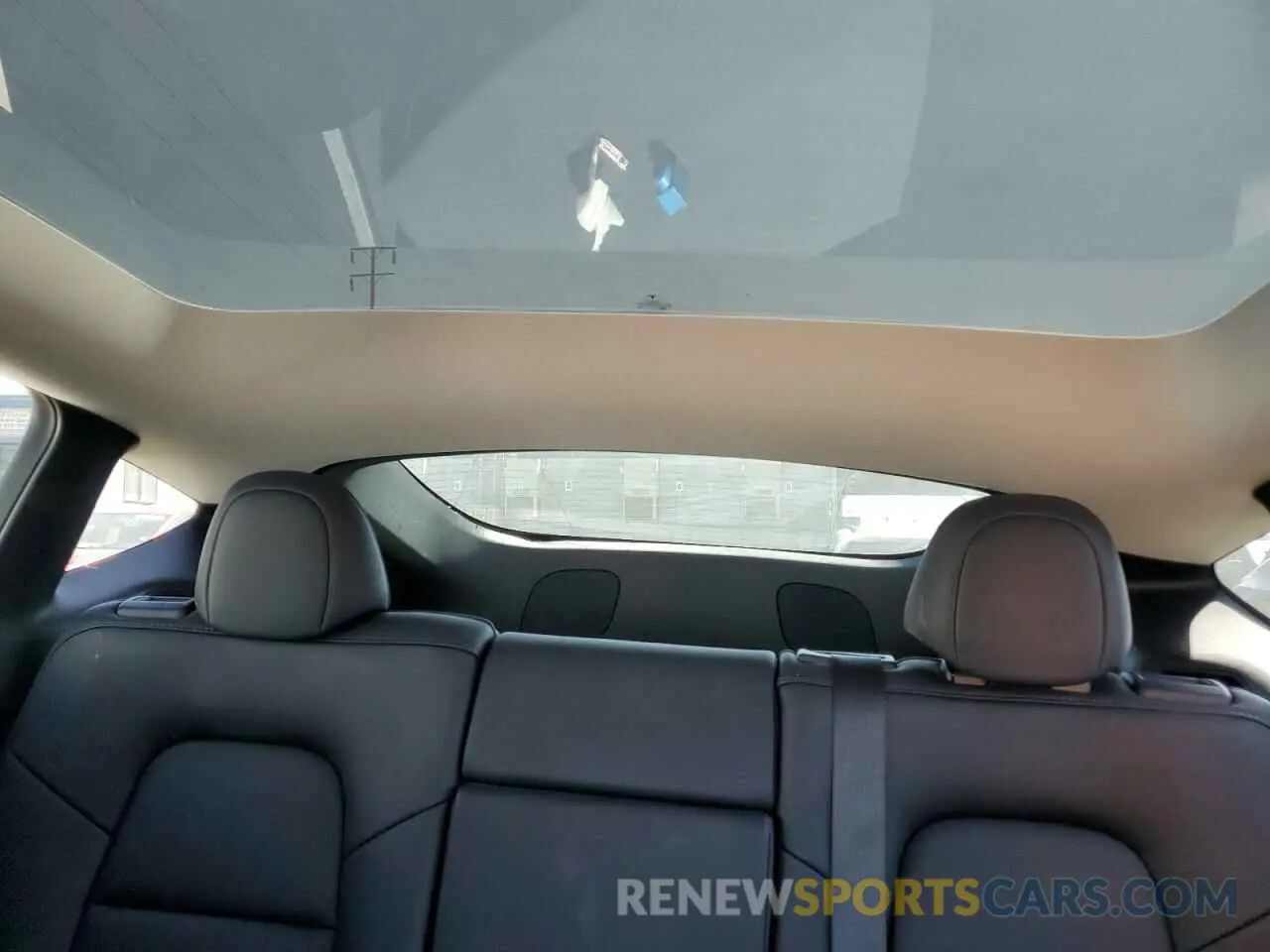 10 Photograph of a damaged car 7SAYGDEE9PA073857 TESLA MODEL Y 2023