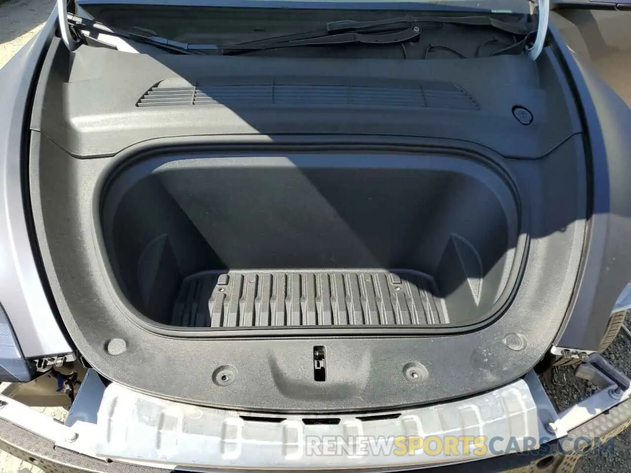 12 Photograph of a damaged car 7SAYGDEE9PA076290 TESLA MODEL Y 2023