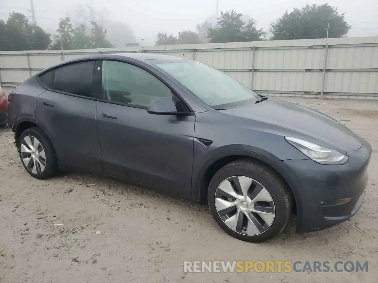 4 Photograph of a damaged car 7SAYGDEE9PA083546 TESLA MODEL Y 2023