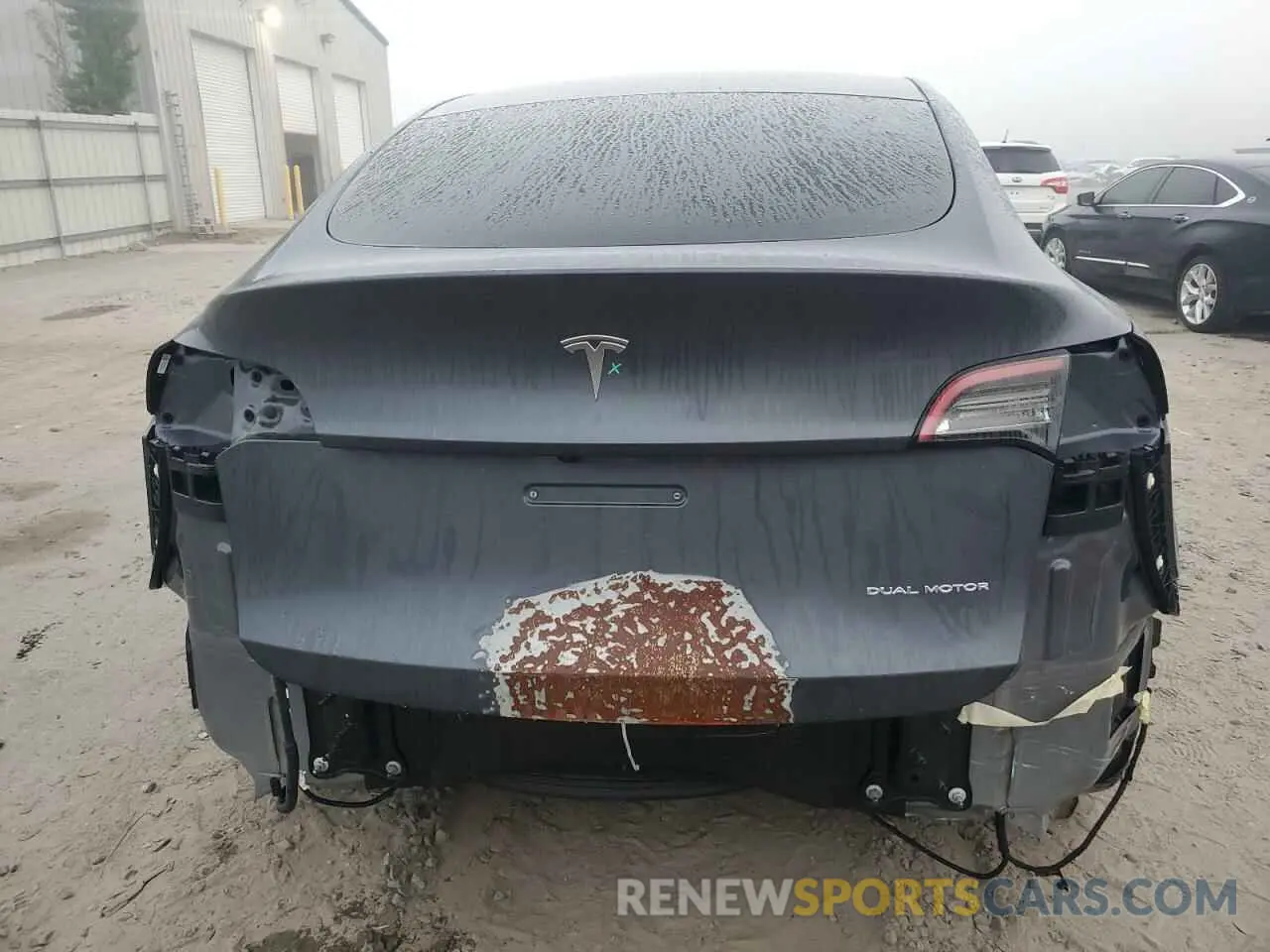6 Photograph of a damaged car 7SAYGDEE9PA083546 TESLA MODEL Y 2023