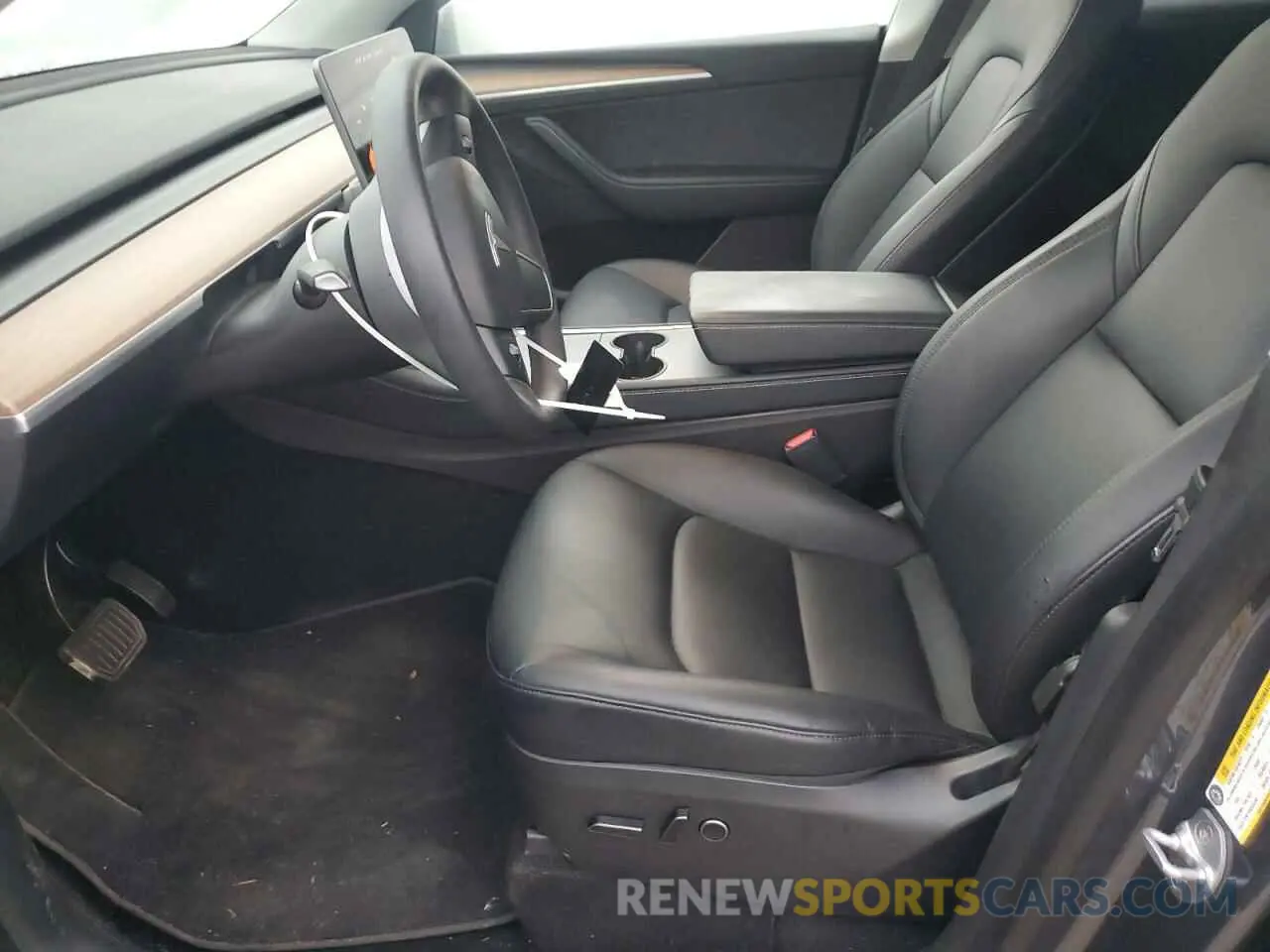 7 Photograph of a damaged car 7SAYGDEE9PA083546 TESLA MODEL Y 2023