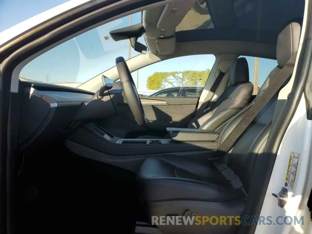 7 Photograph of a damaged car 7SAYGDEE9PA099715 TESLA MODEL Y 2023
