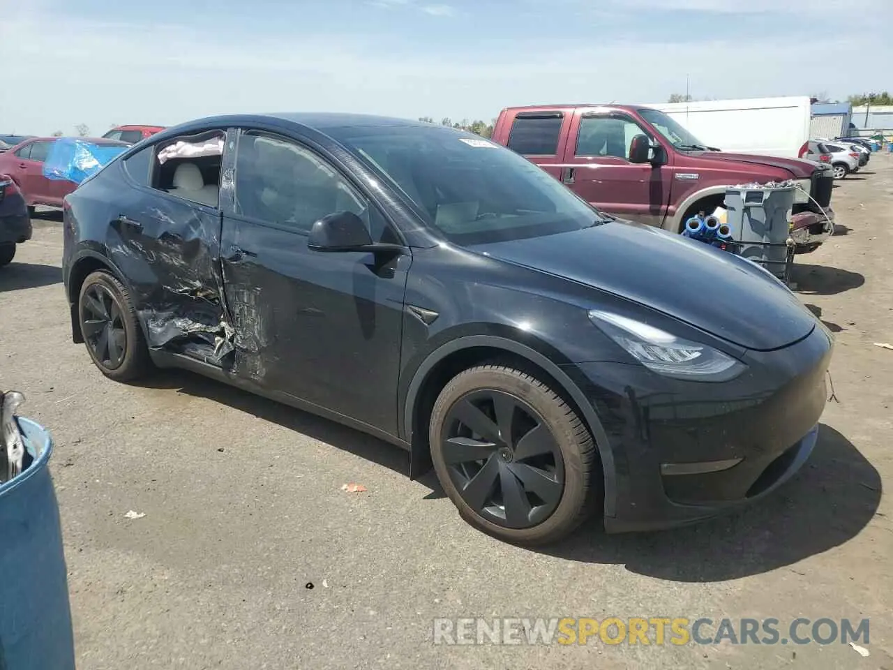 4 Photograph of a damaged car 7SAYGDEE9PA115279 TESLA MODEL Y 2023