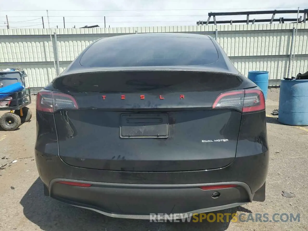 6 Photograph of a damaged car 7SAYGDEE9PA115279 TESLA MODEL Y 2023