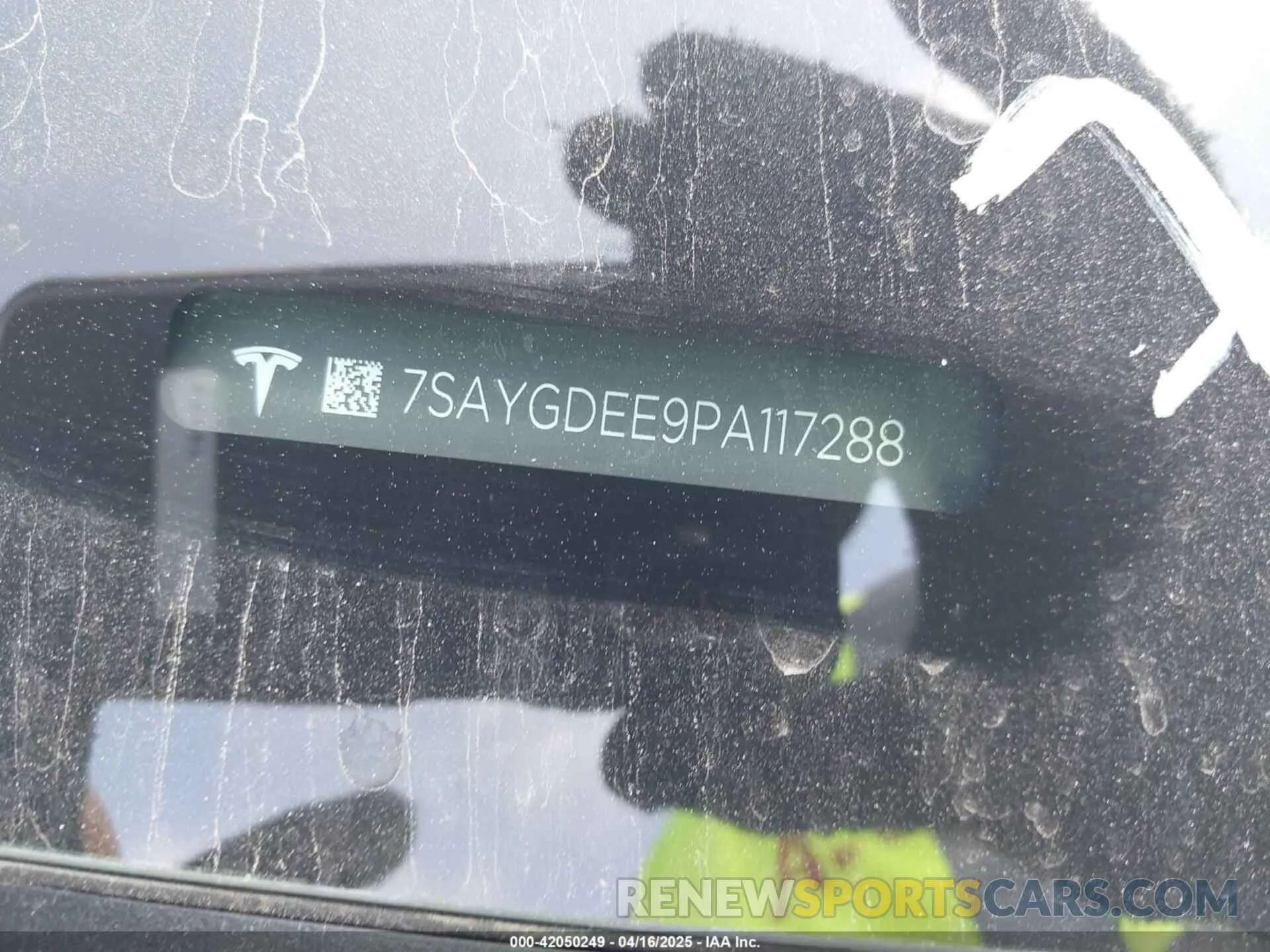 9 Photograph of a damaged car 7SAYGDEE9PA117288 TESLA MODEL Y 2023