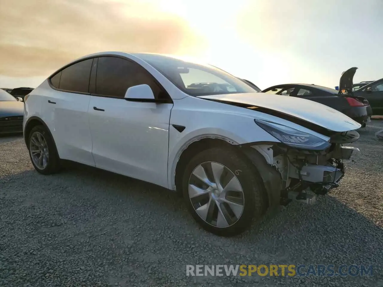 4 Photograph of a damaged car 7SAYGDEE9PA129876 TESLA MODEL Y 2023