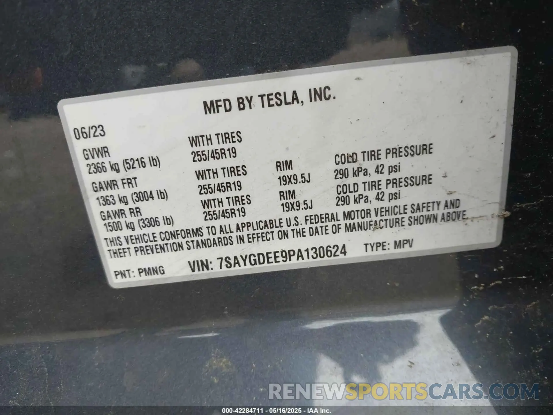 9 Photograph of a damaged car 7SAYGDEE9PA130624 TESLA MODEL Y 2023