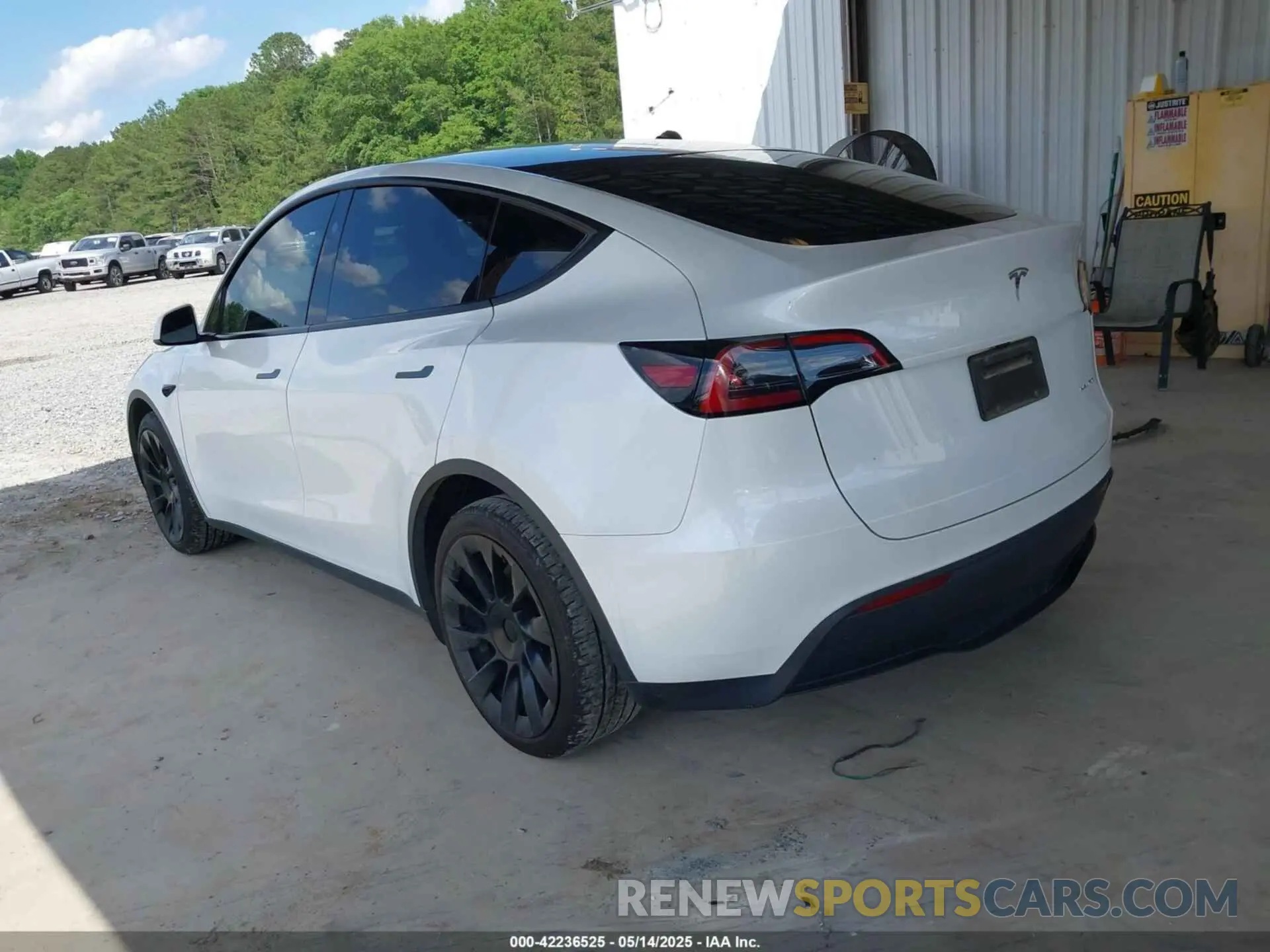 3 Photograph of a damaged car 7SAYGDEE9PA155071 TESLA MODEL Y 2023