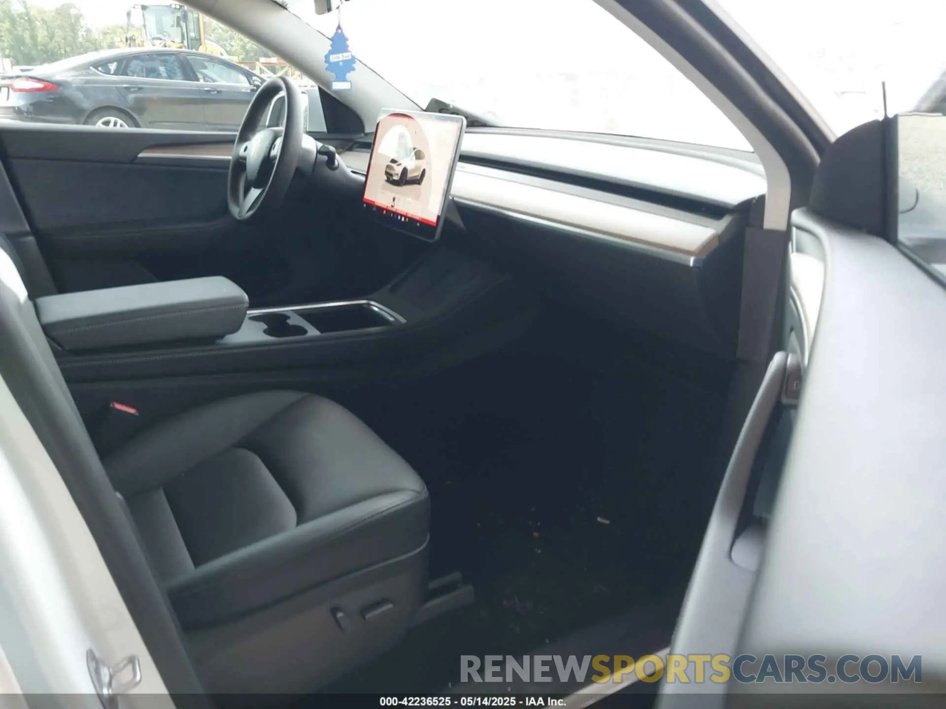 5 Photograph of a damaged car 7SAYGDEE9PA155071 TESLA MODEL Y 2023