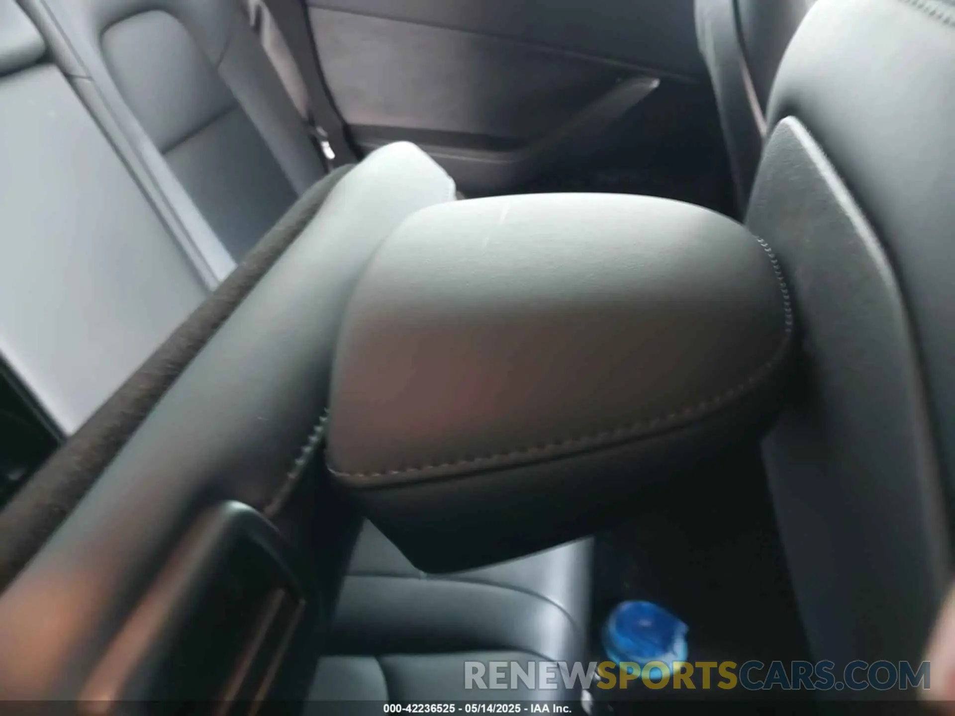 8 Photograph of a damaged car 7SAYGDEE9PA155071 TESLA MODEL Y 2023
