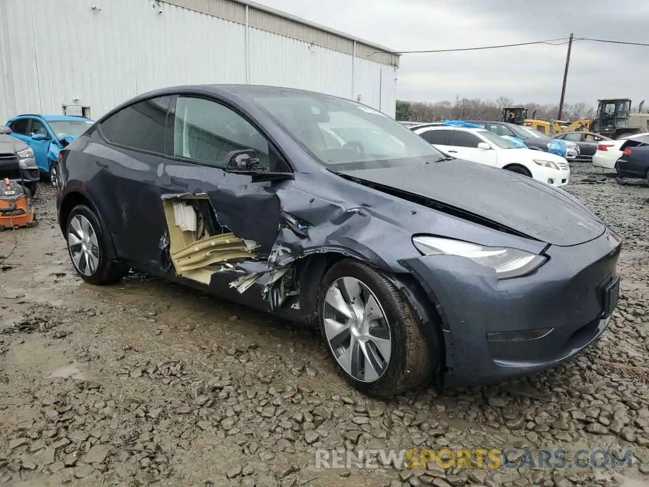 4 Photograph of a damaged car 7SAYGDEE9PA156785 TESLA MODEL Y 2023