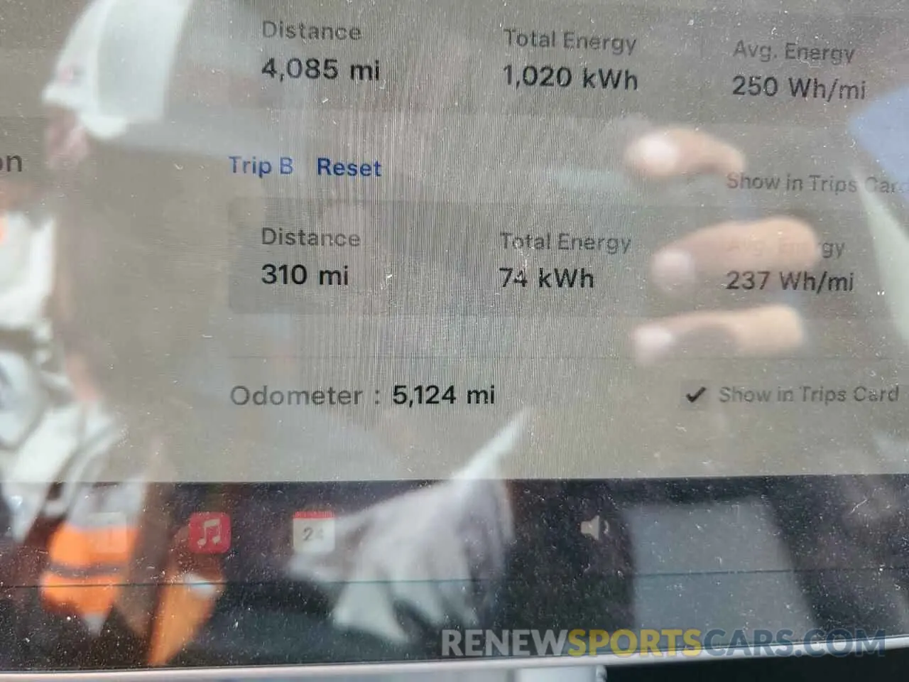 9 Photograph of a damaged car 7SAYGDEE9PA162618 TESLA MODEL Y 2023