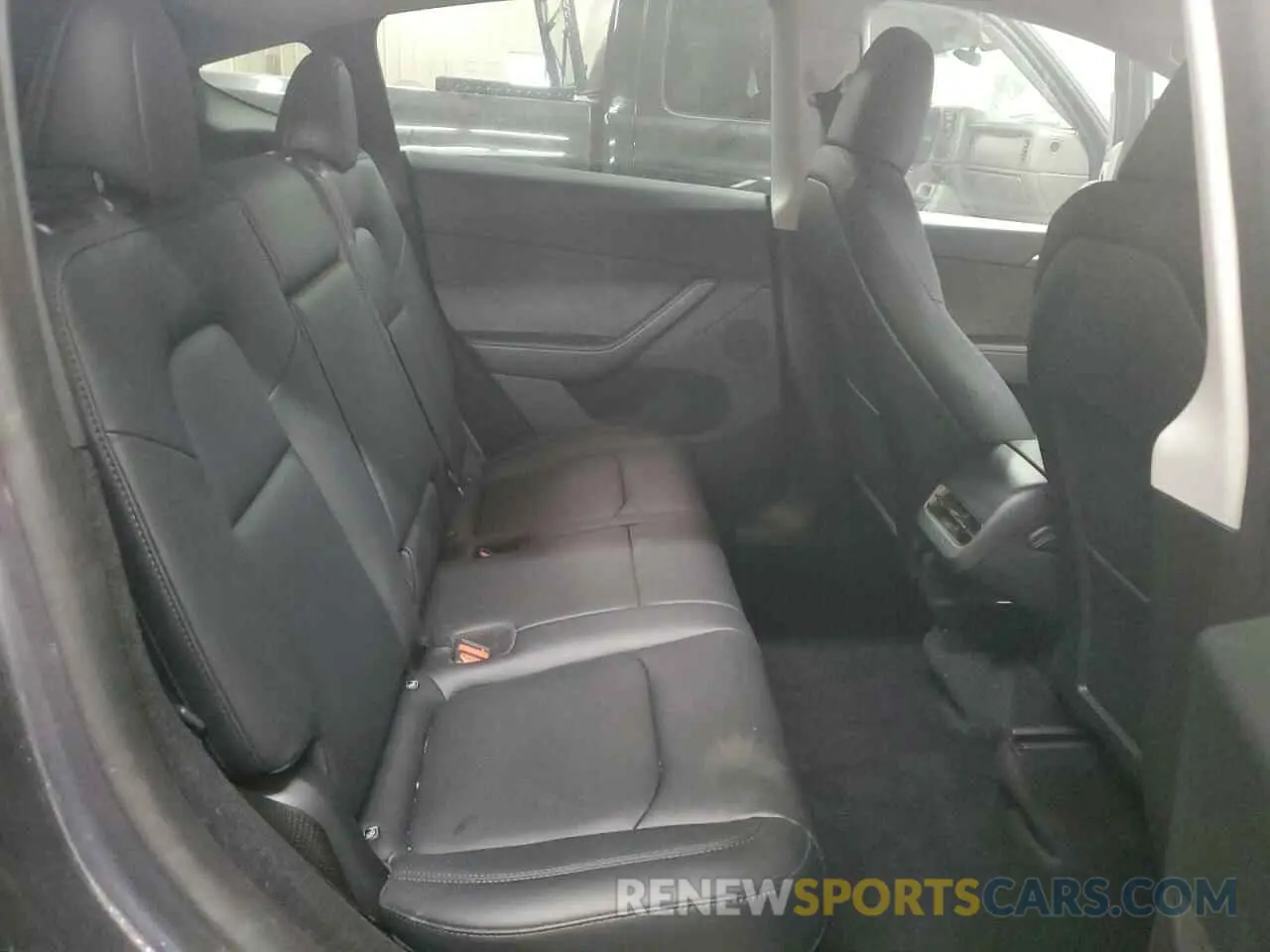 10 Photograph of a damaged car 7SAYGDEE9PA163235 TESLA MODEL Y 2023