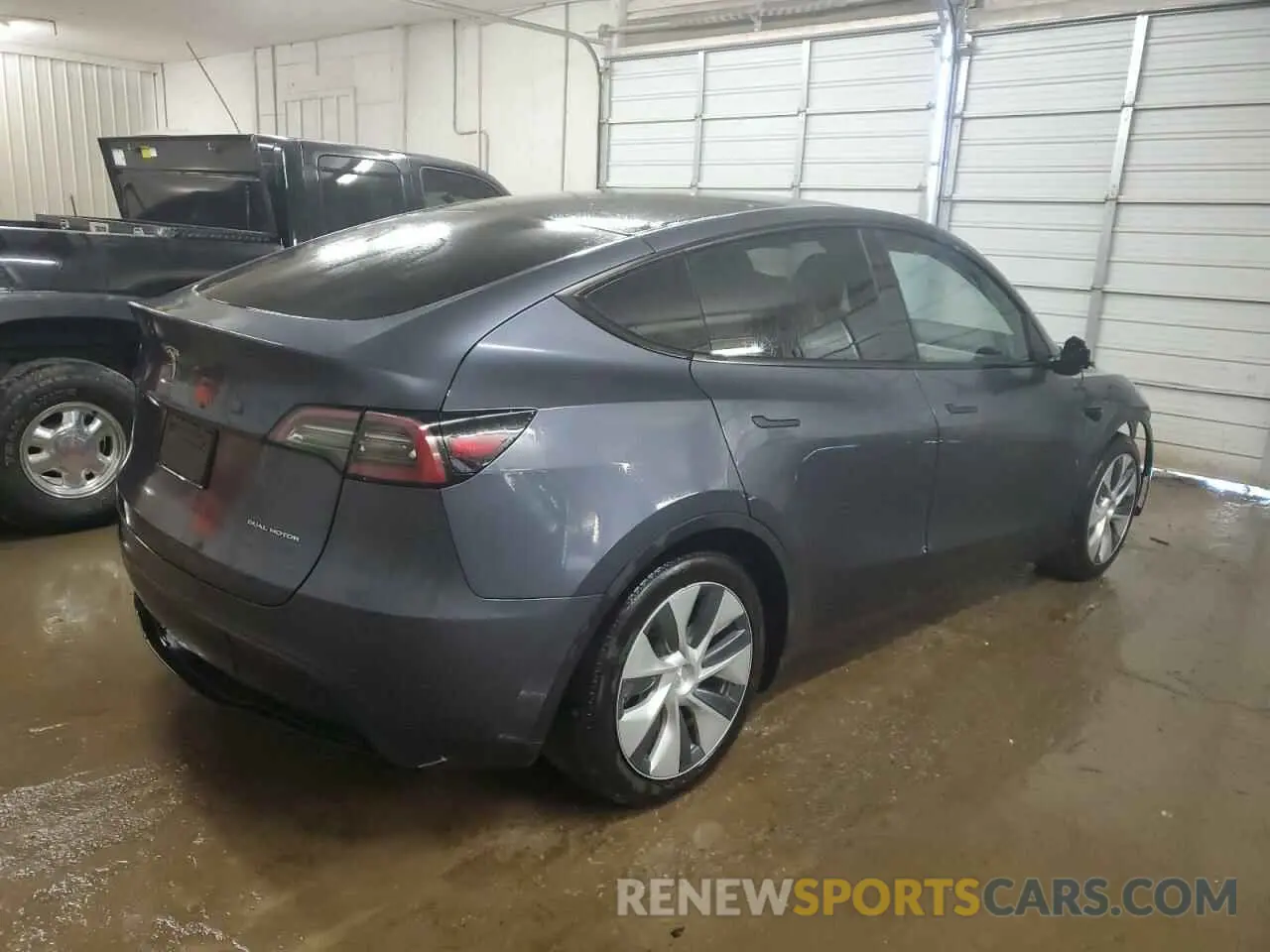3 Photograph of a damaged car 7SAYGDEE9PA163235 TESLA MODEL Y 2023