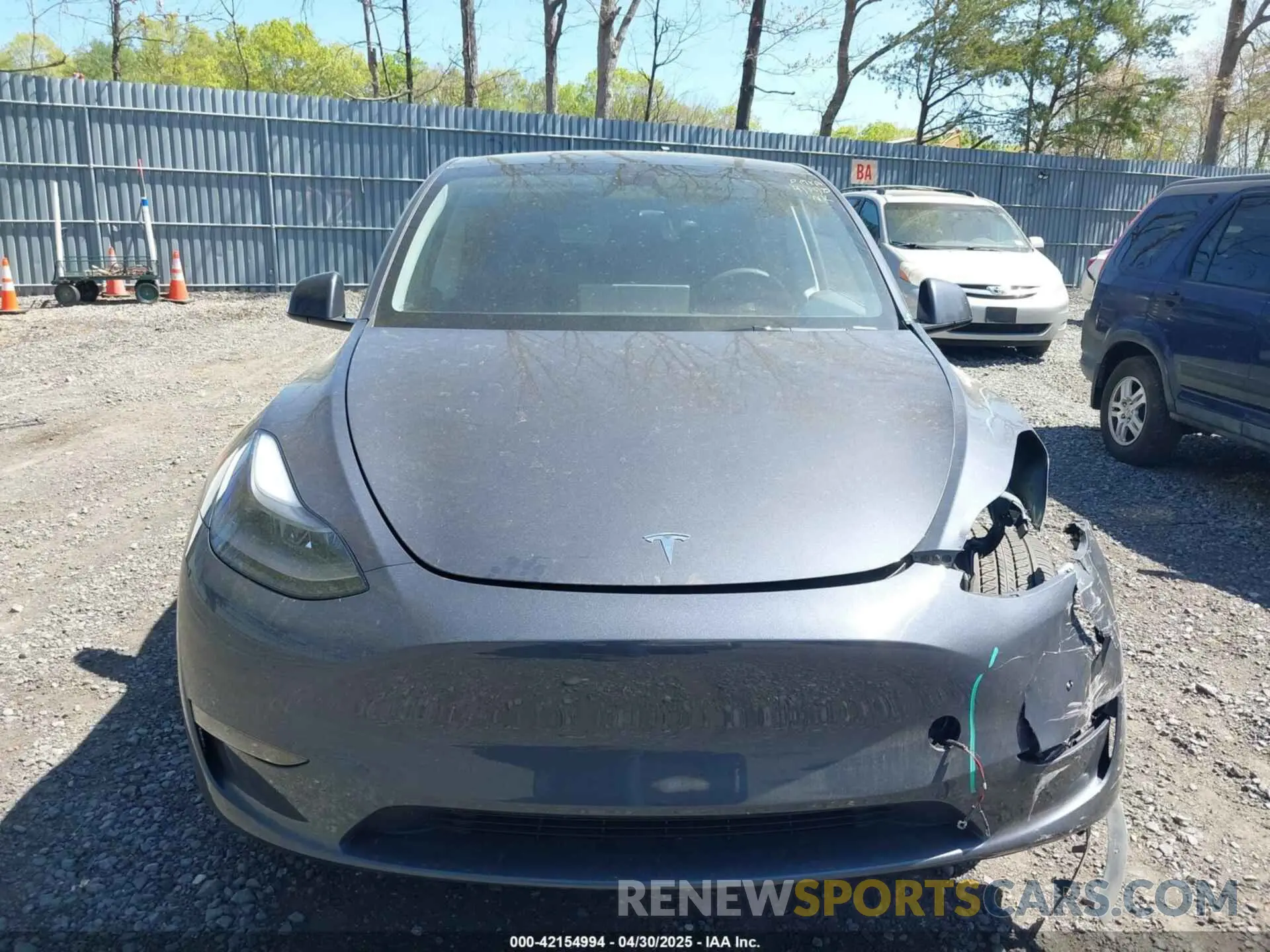 12 Photograph of a damaged car 7SAYGDEE9PA170556 TESLA MODEL Y 2023