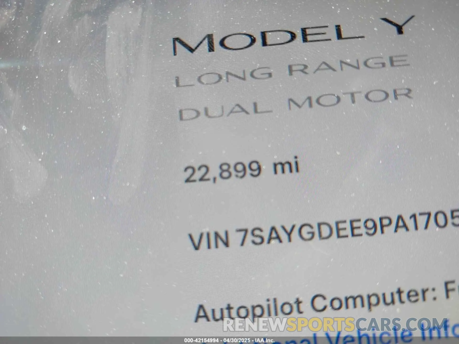 15 Photograph of a damaged car 7SAYGDEE9PA170556 TESLA MODEL Y 2023