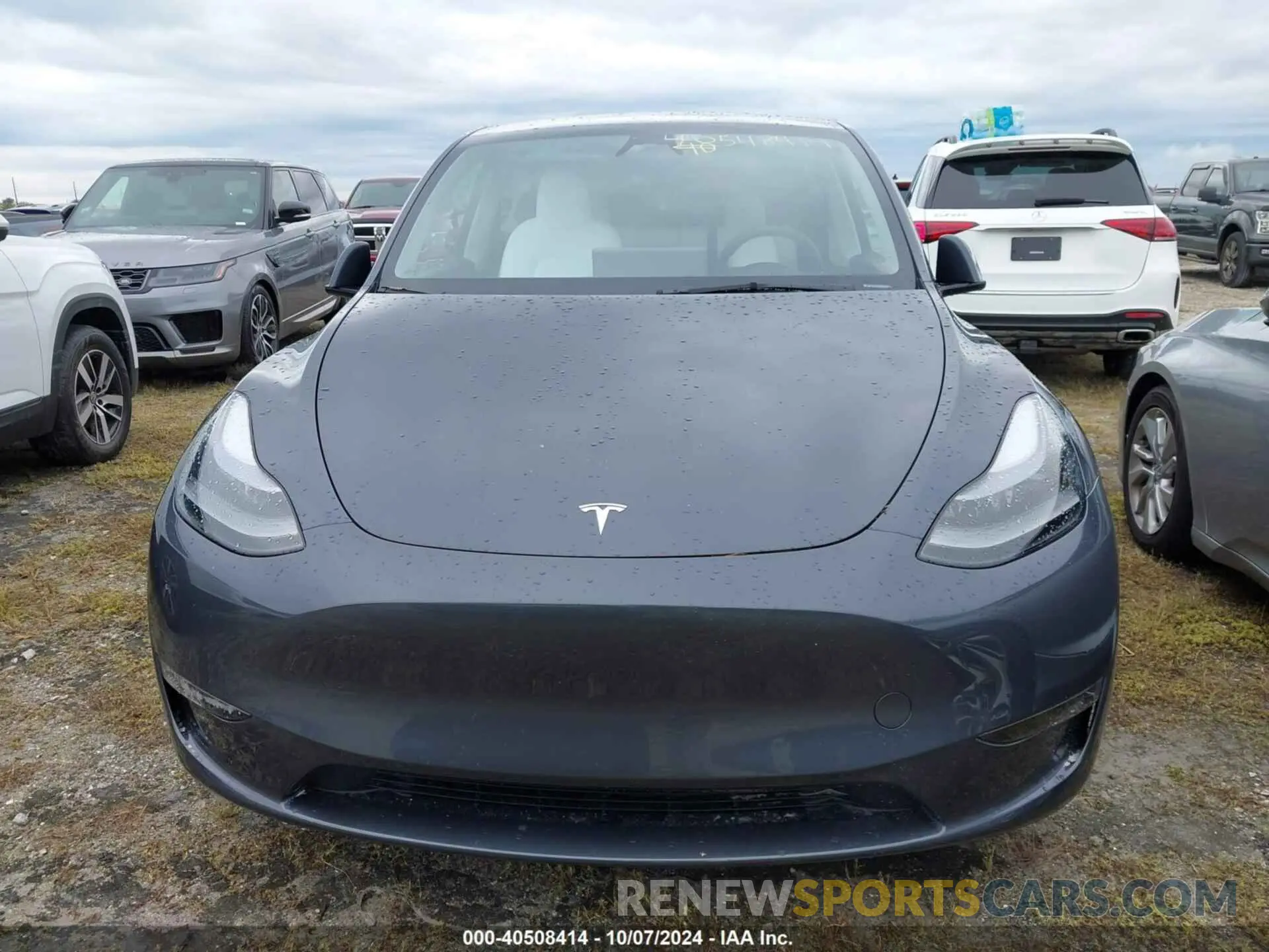 11 Photograph of a damaged car 7SAYGDEE9PA180410 TESLA MODEL Y 2023