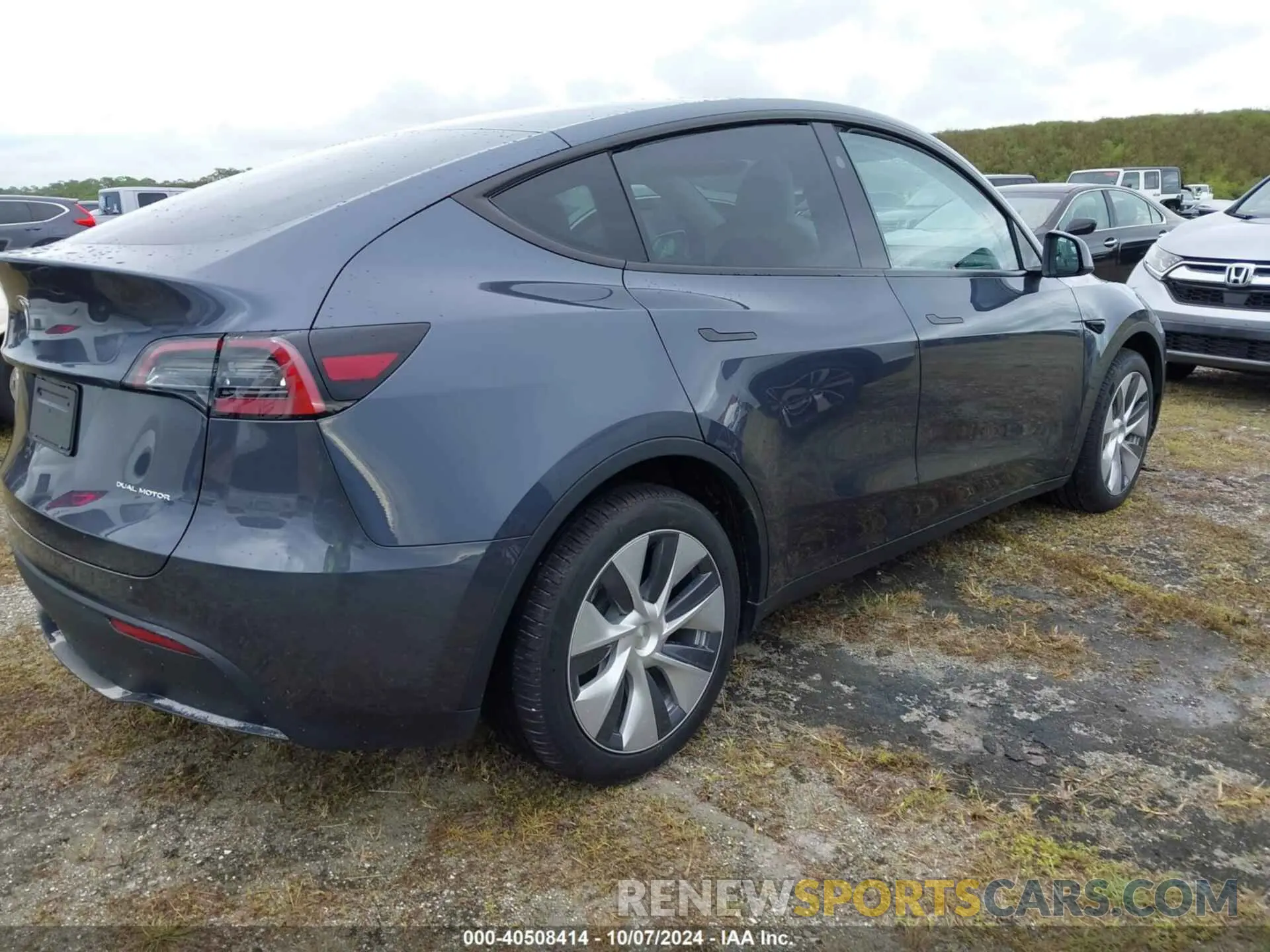 4 Photograph of a damaged car 7SAYGDEE9PA180410 TESLA MODEL Y 2023