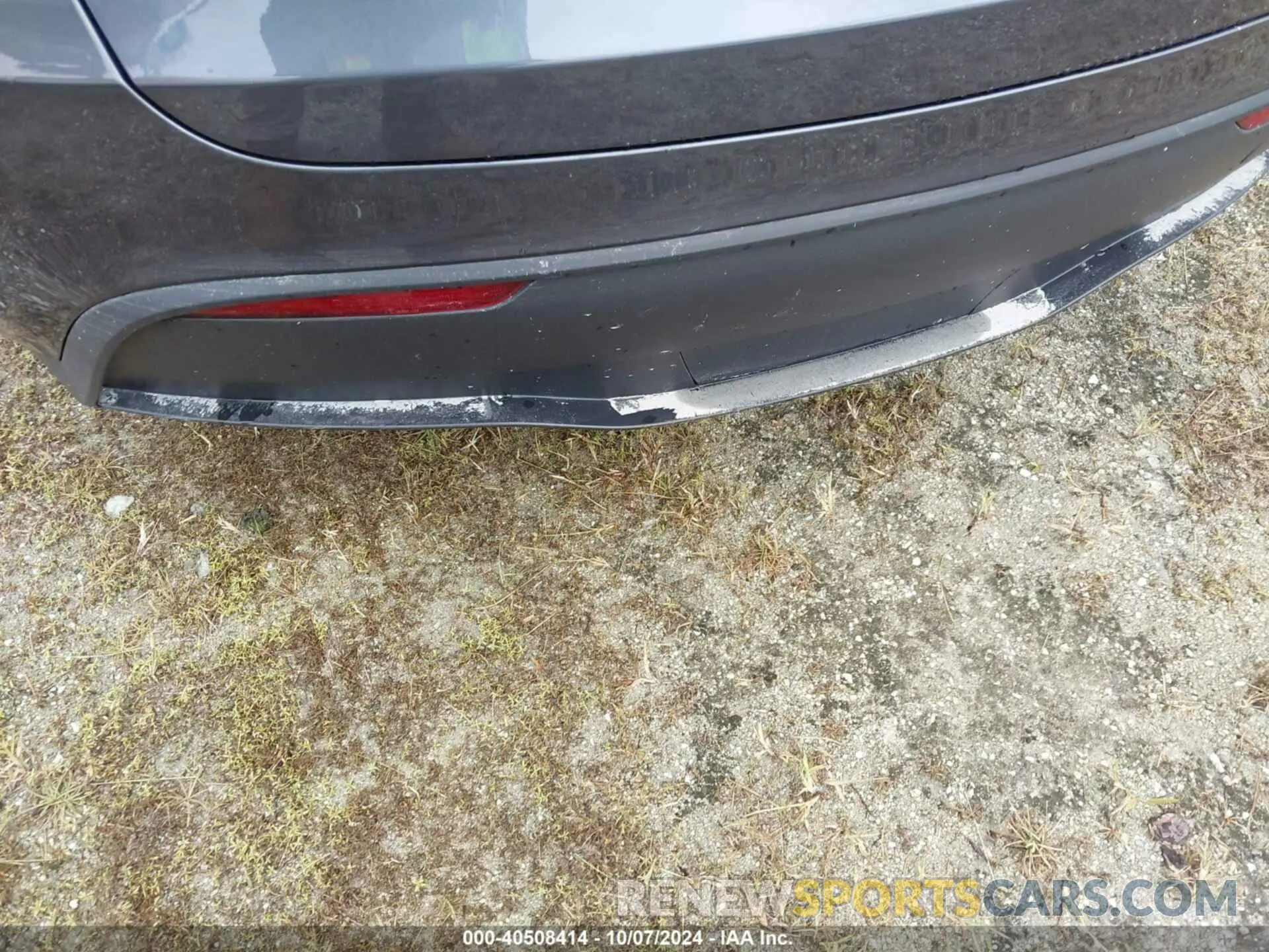 6 Photograph of a damaged car 7SAYGDEE9PA180410 TESLA MODEL Y 2023