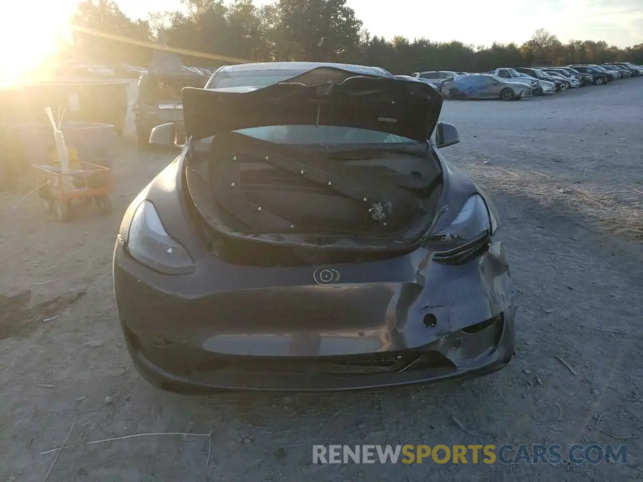 5 Photograph of a damaged car 7SAYGDEE9PA195814 TESLA MODEL Y 2023