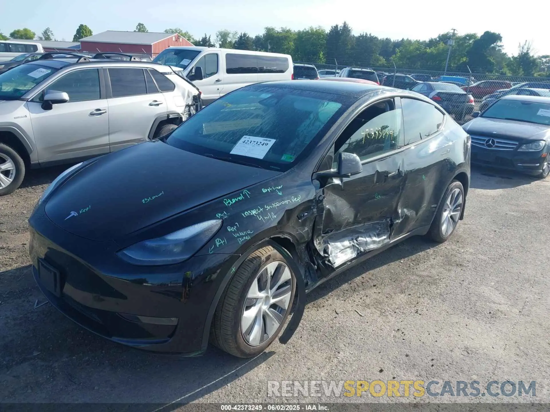 2 Photograph of a damaged car 7SAYGDEE9PA198258 TESLA MODEL Y 2023