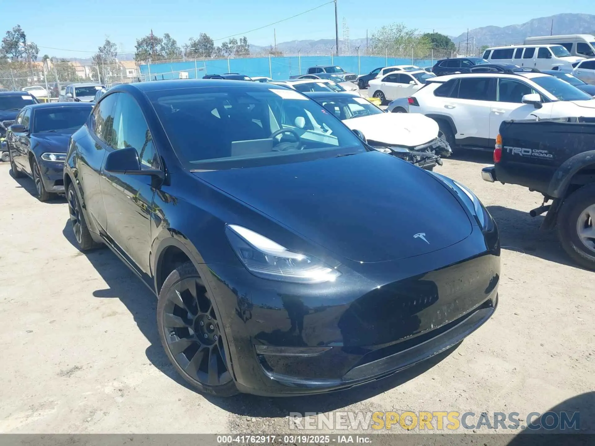 1 Photograph of a damaged car 7SAYGDEE9PF591096 TESLA MODEL Y 2023