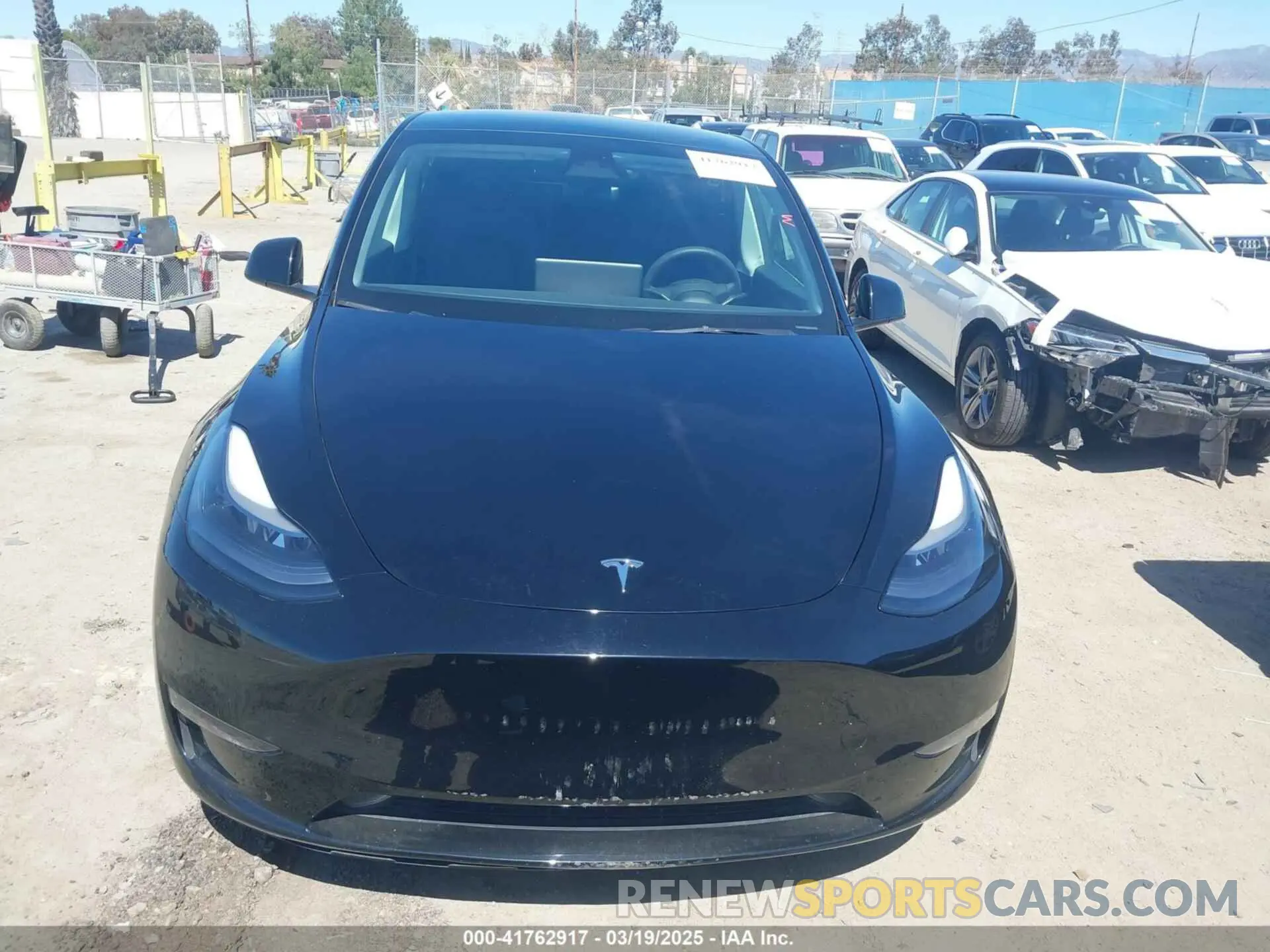 12 Photograph of a damaged car 7SAYGDEE9PF591096 TESLA MODEL Y 2023