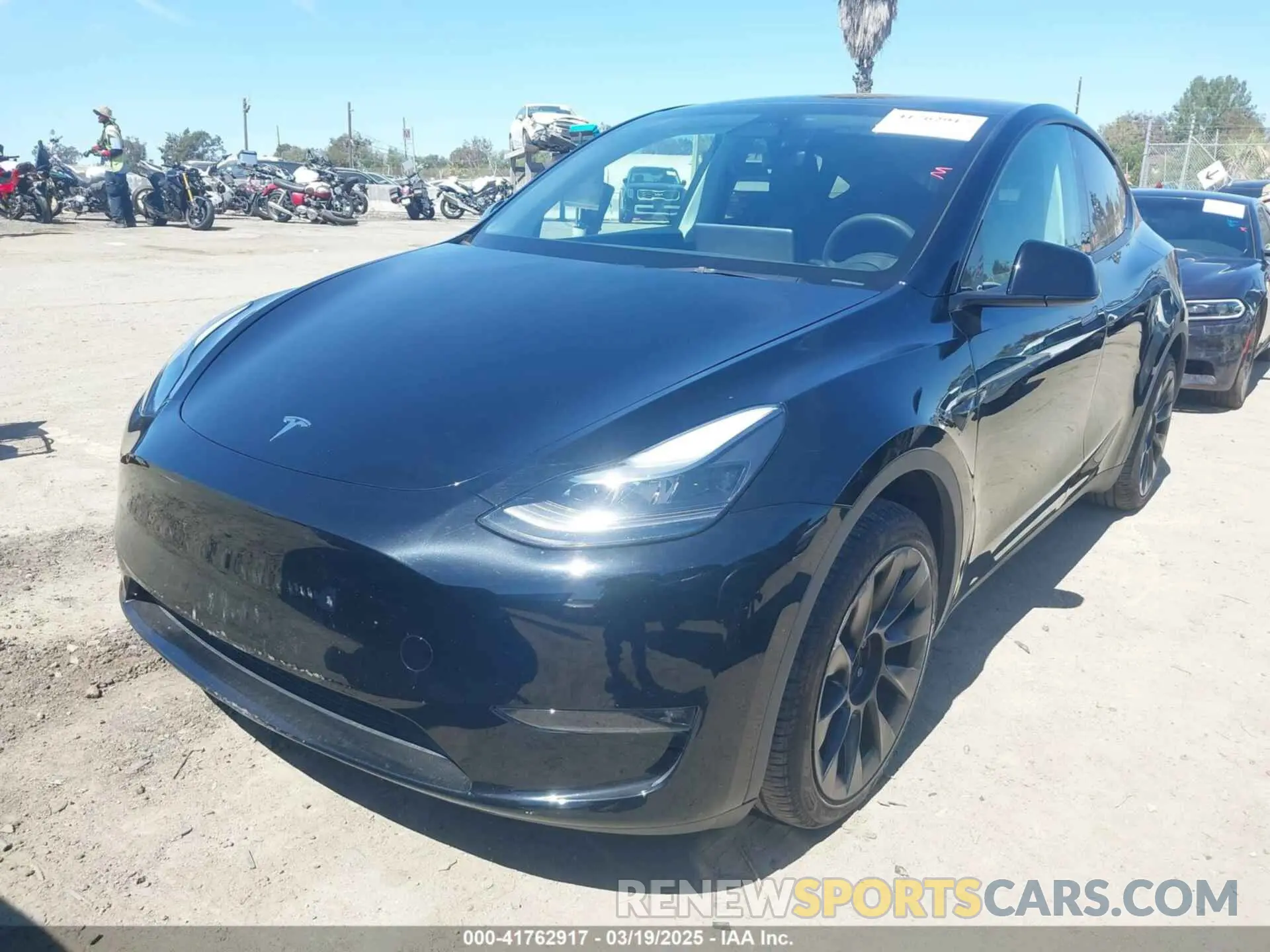 2 Photograph of a damaged car 7SAYGDEE9PF591096 TESLA MODEL Y 2023
