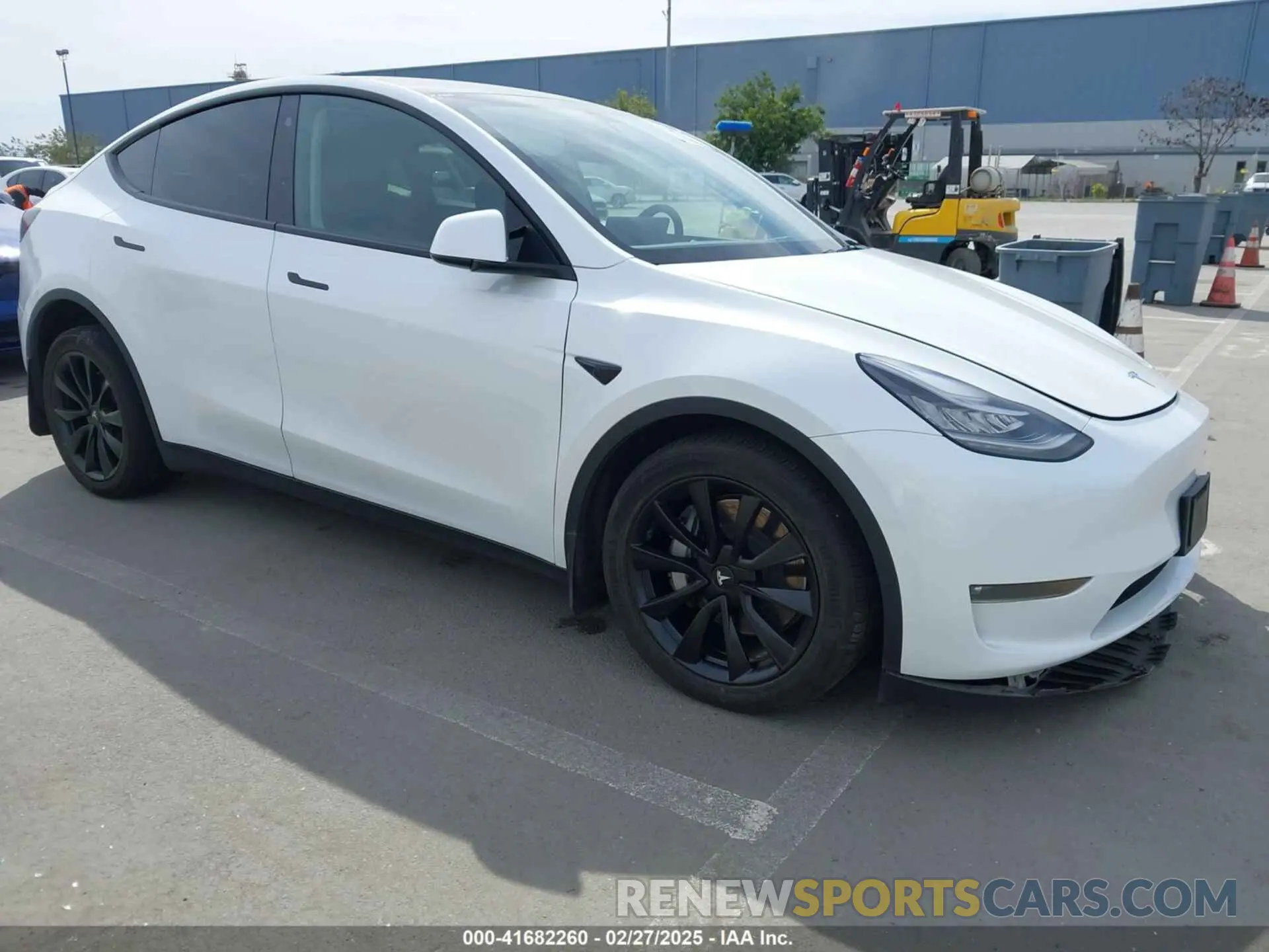 1 Photograph of a damaged car 7SAYGDEE9PF609824 TESLA MODEL Y 2023