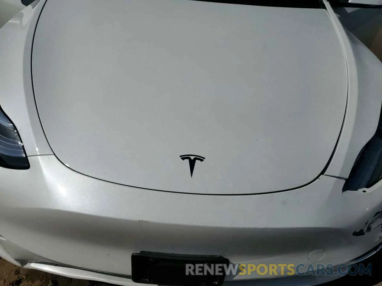 11 Photograph of a damaged car 7SAYGDEE9PF618460 TESLA MODEL Y 2023