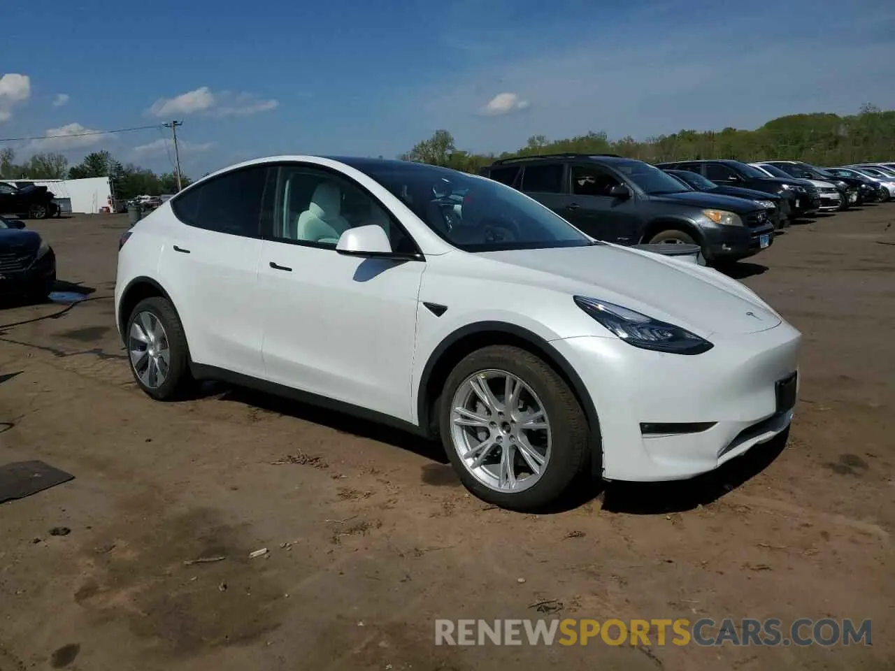 4 Photograph of a damaged car 7SAYGDEE9PF618460 TESLA MODEL Y 2023