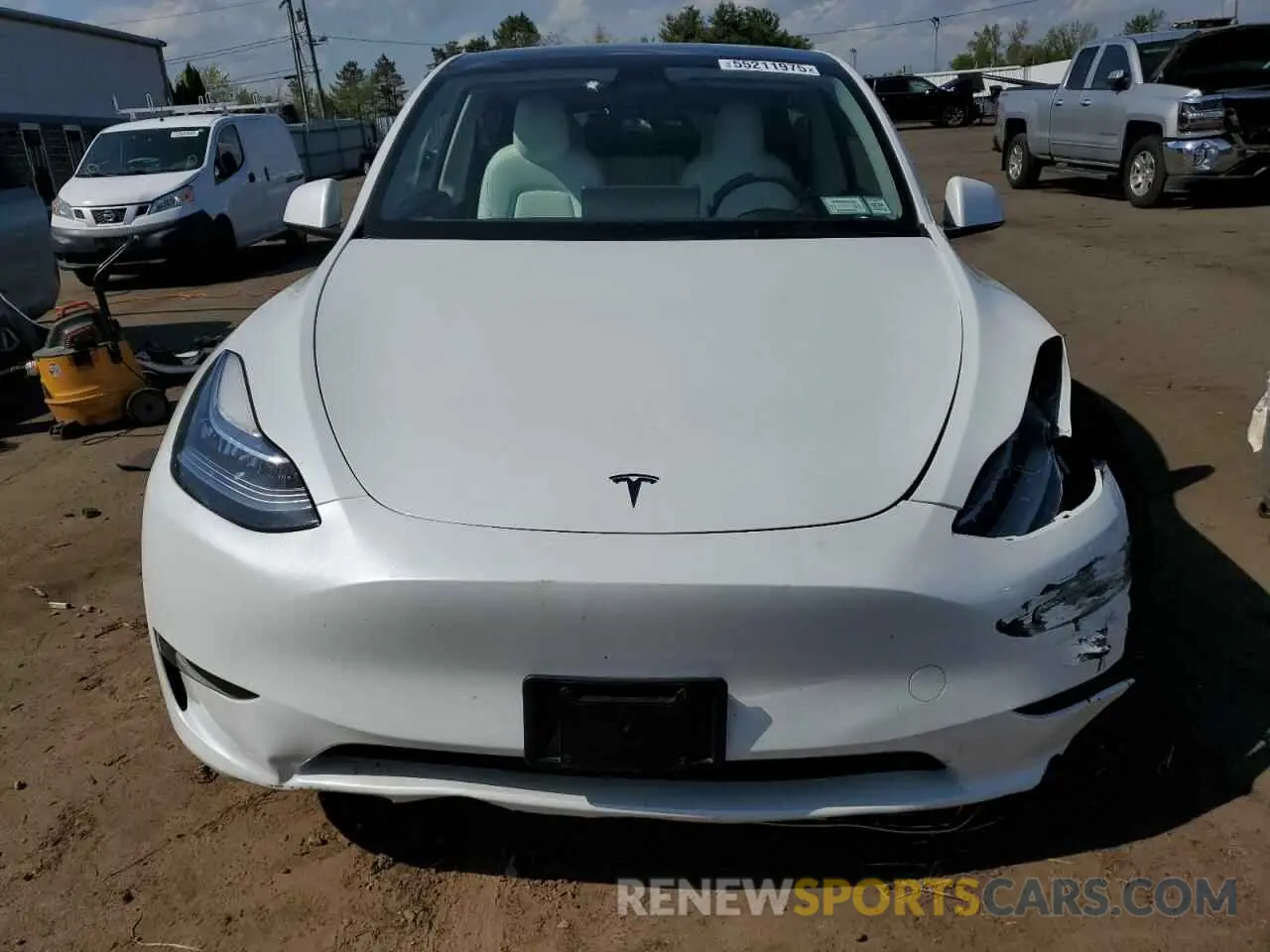 5 Photograph of a damaged car 7SAYGDEE9PF618460 TESLA MODEL Y 2023