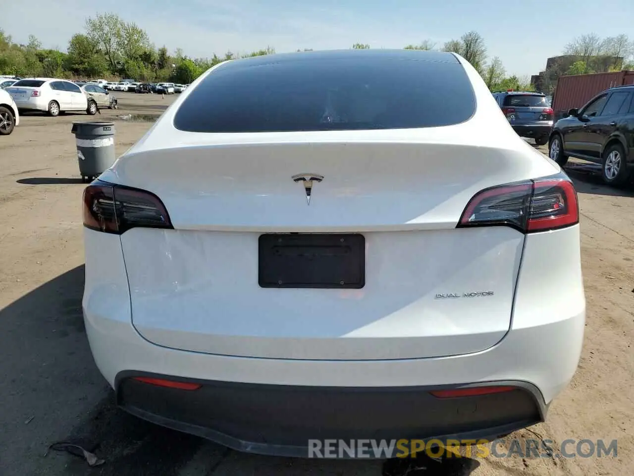 6 Photograph of a damaged car 7SAYGDEE9PF618460 TESLA MODEL Y 2023