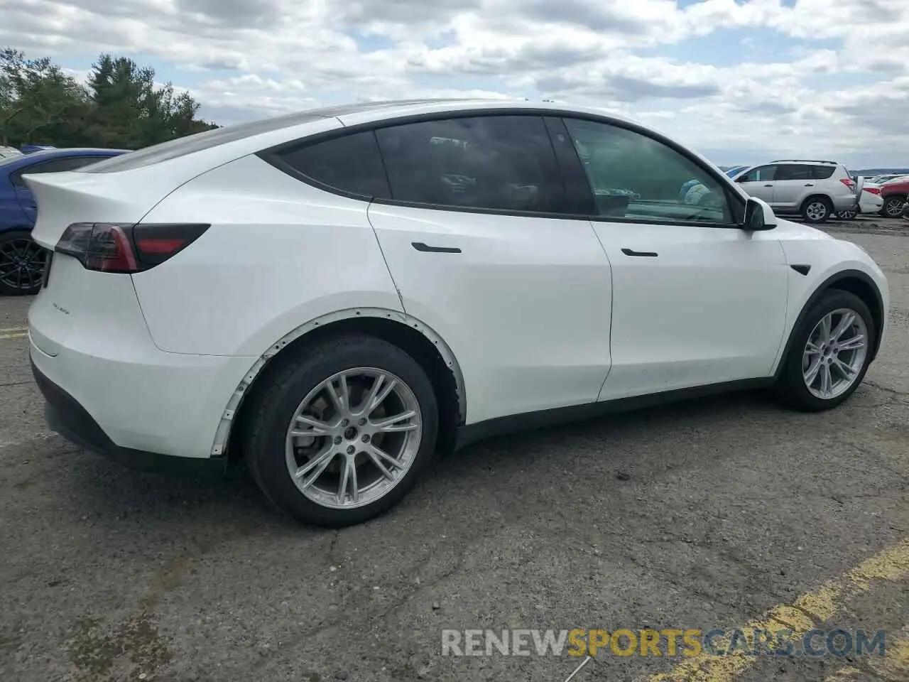 3 Photograph of a damaged car 7SAYGDEE9PF618796 TESLA MODEL Y 2023
