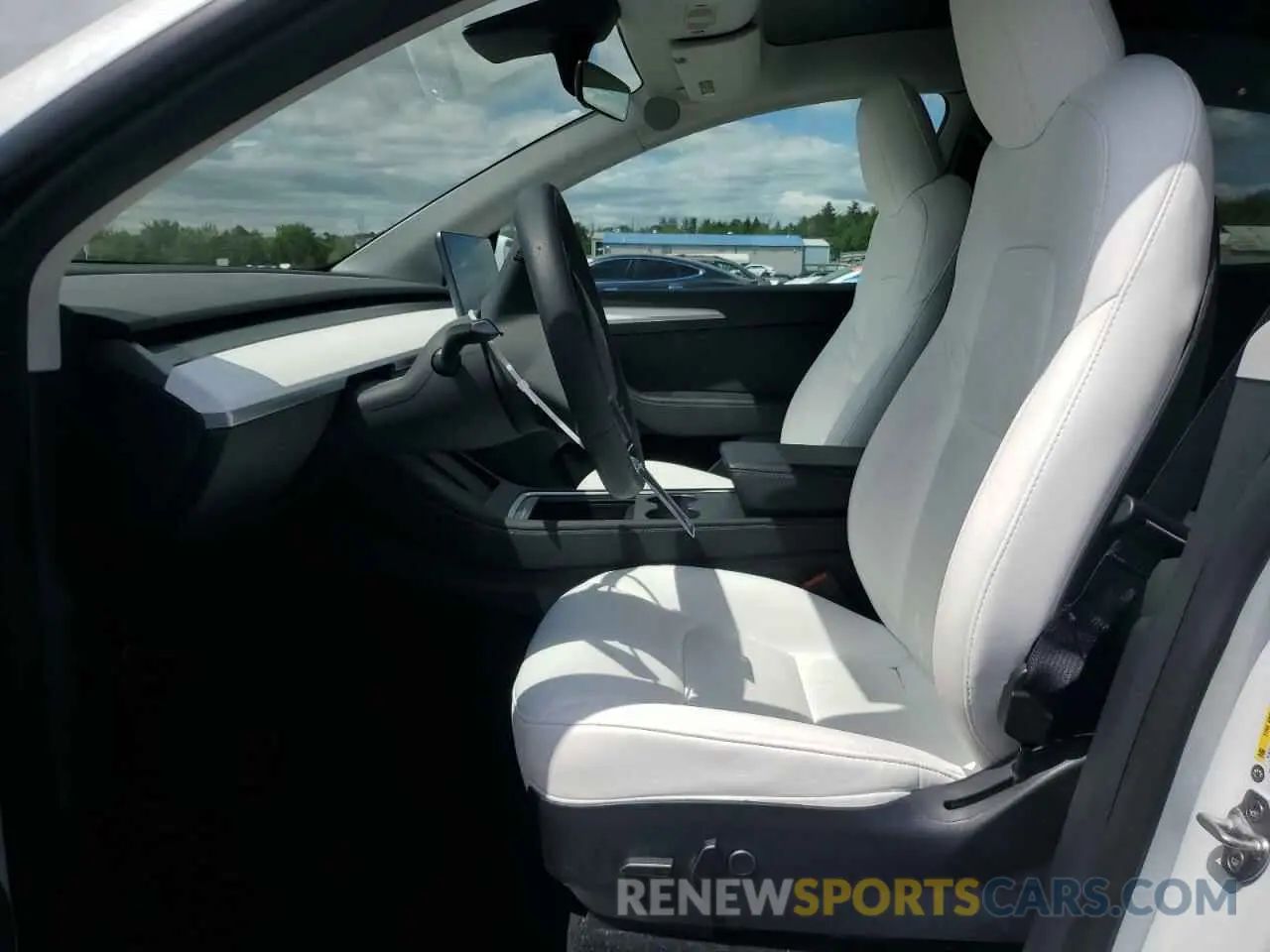 7 Photograph of a damaged car 7SAYGDEE9PF618796 TESLA MODEL Y 2023