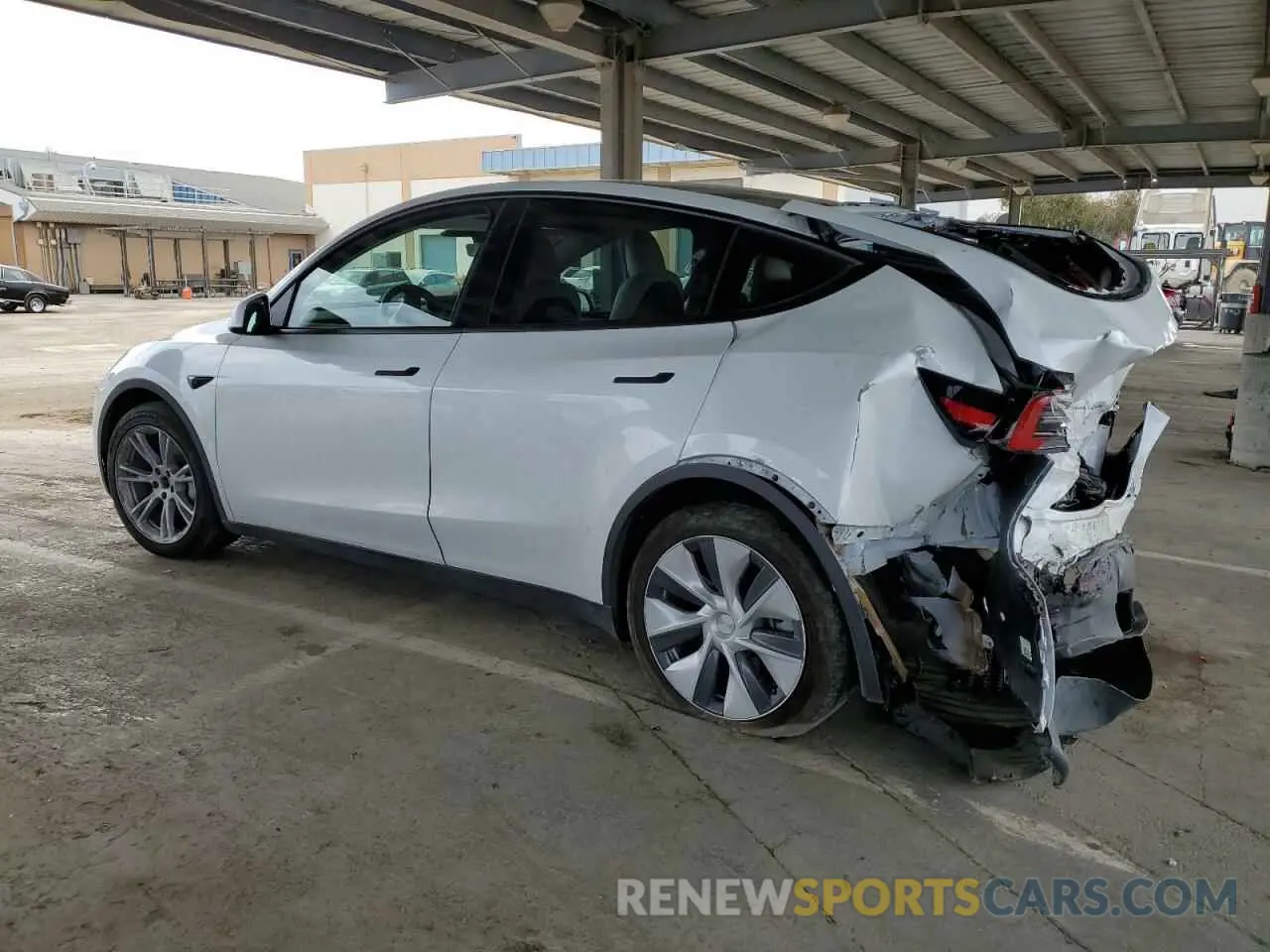 2 Photograph of a damaged car 7SAYGDEE9PF622671 TESLA MODEL Y 2023